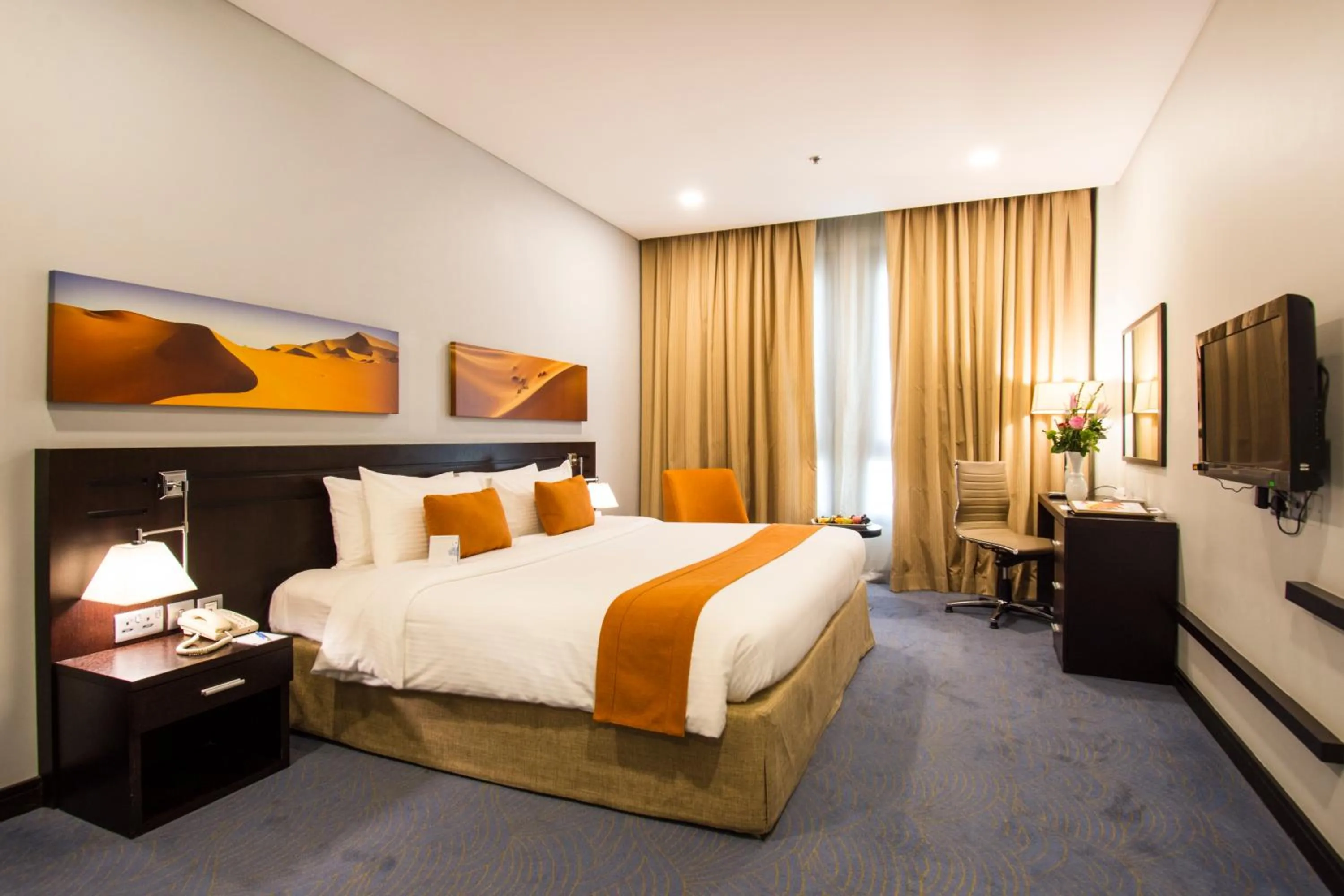 Superior Room in City Seasons Hotel & Suites Muscat