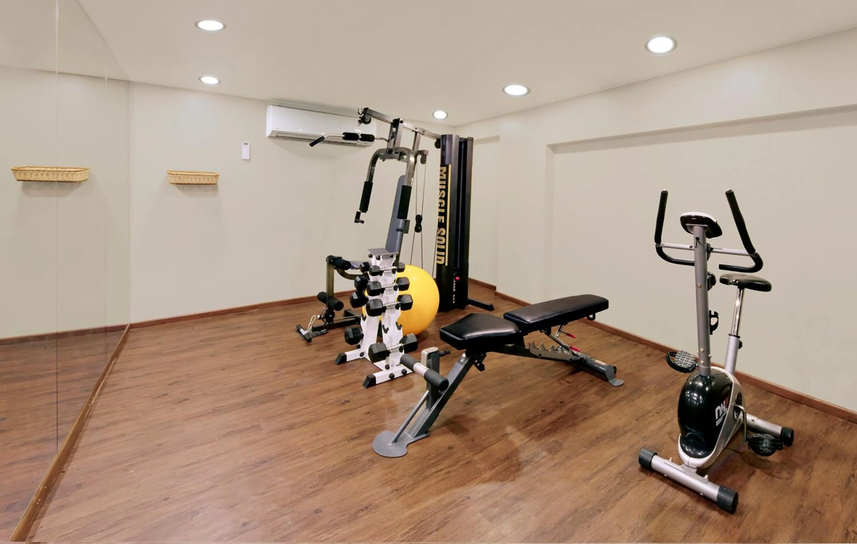 Fitness centre/facilities in Central Beacon Hotel