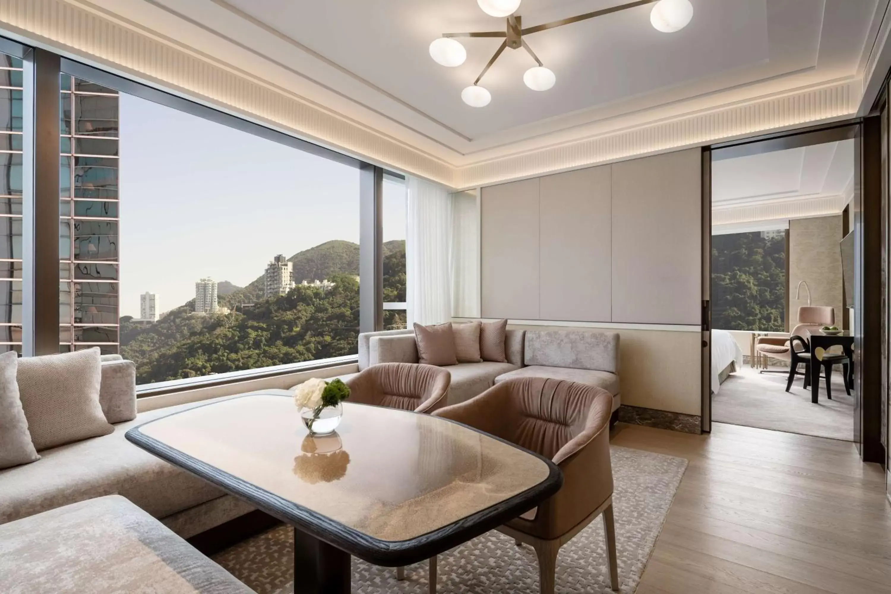 Living room, Seating Area in Island Shangri-La, Hong Kong