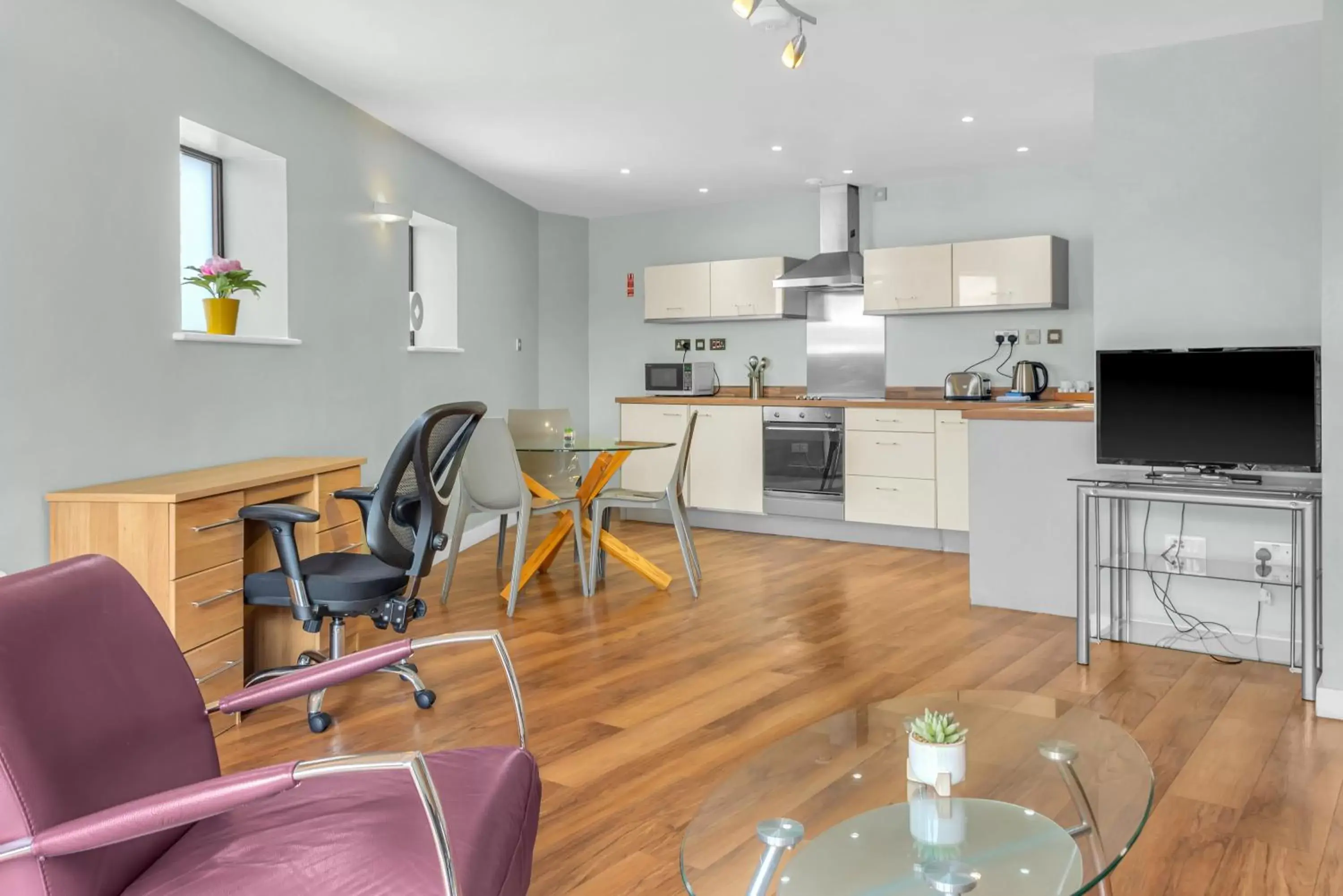 Living room in Roomzzz Leeds Headingley Living room in Roomzzz Leeds Headingley