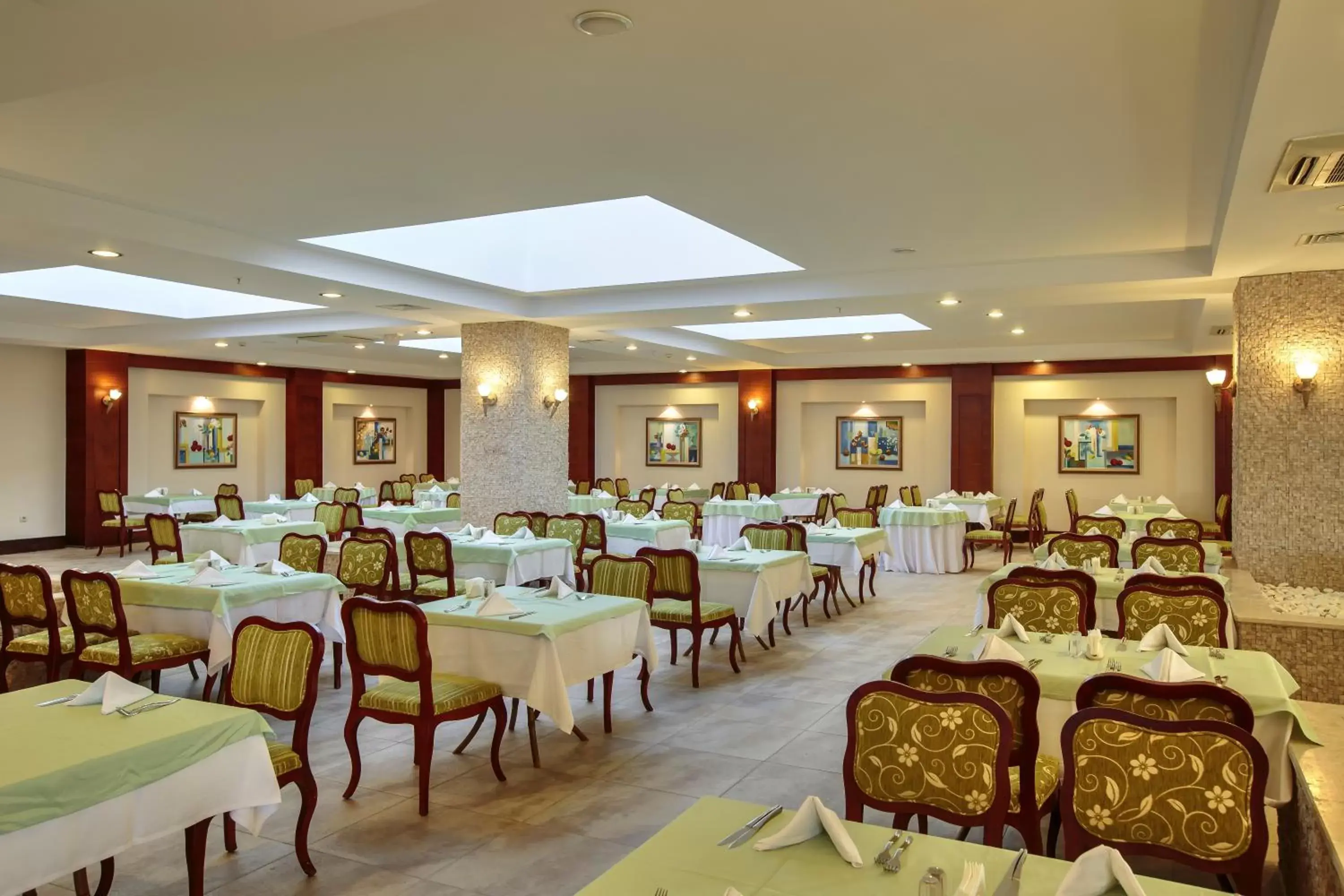 Food in Sunis Kumköy Beach Resort Hotel & Spa Food in Sunis Kumköy Beach Resort Hotel & Spa