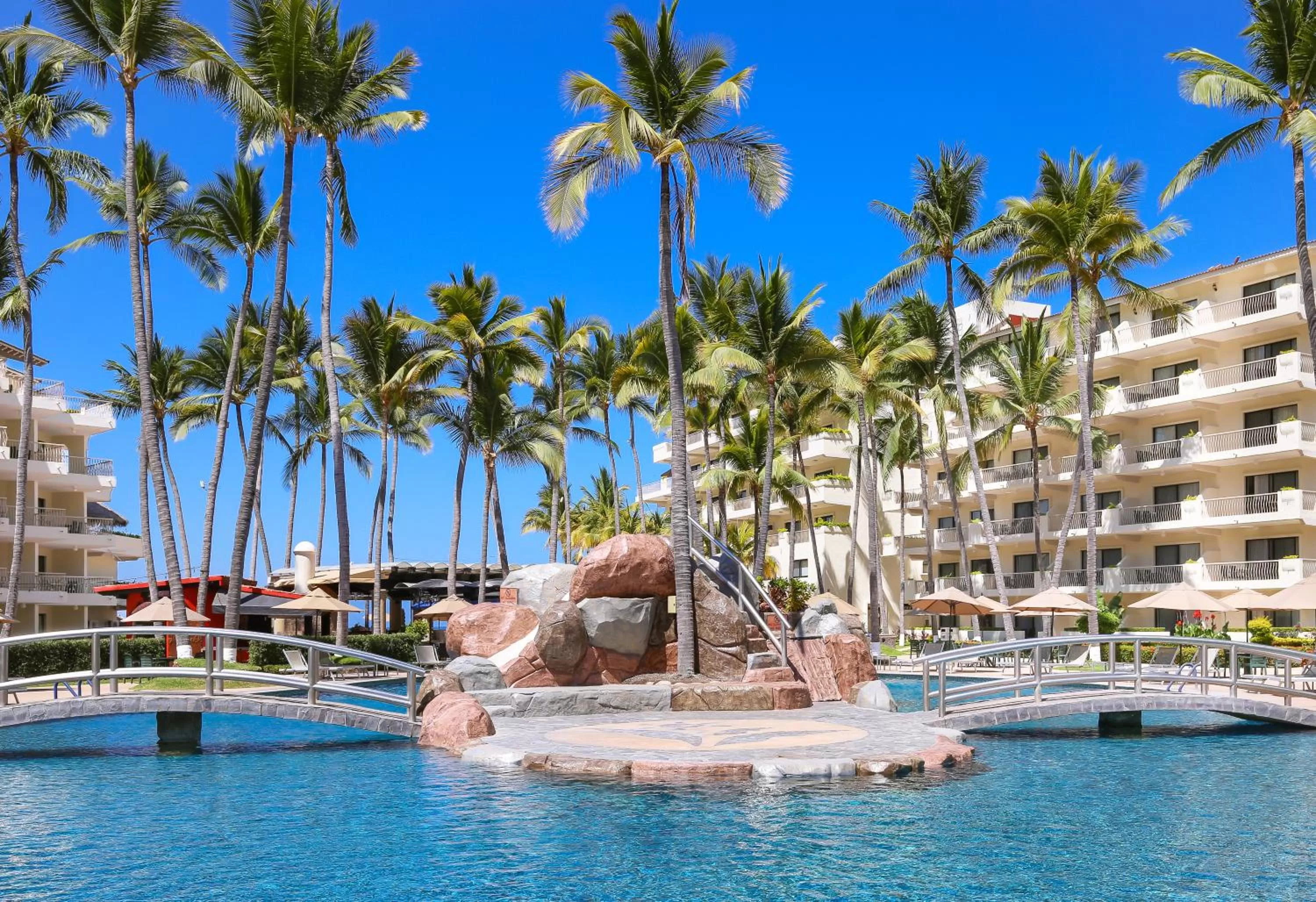 Swimming pool in Villa del Palmar Beach Resort & Spa Puerto Vallarta