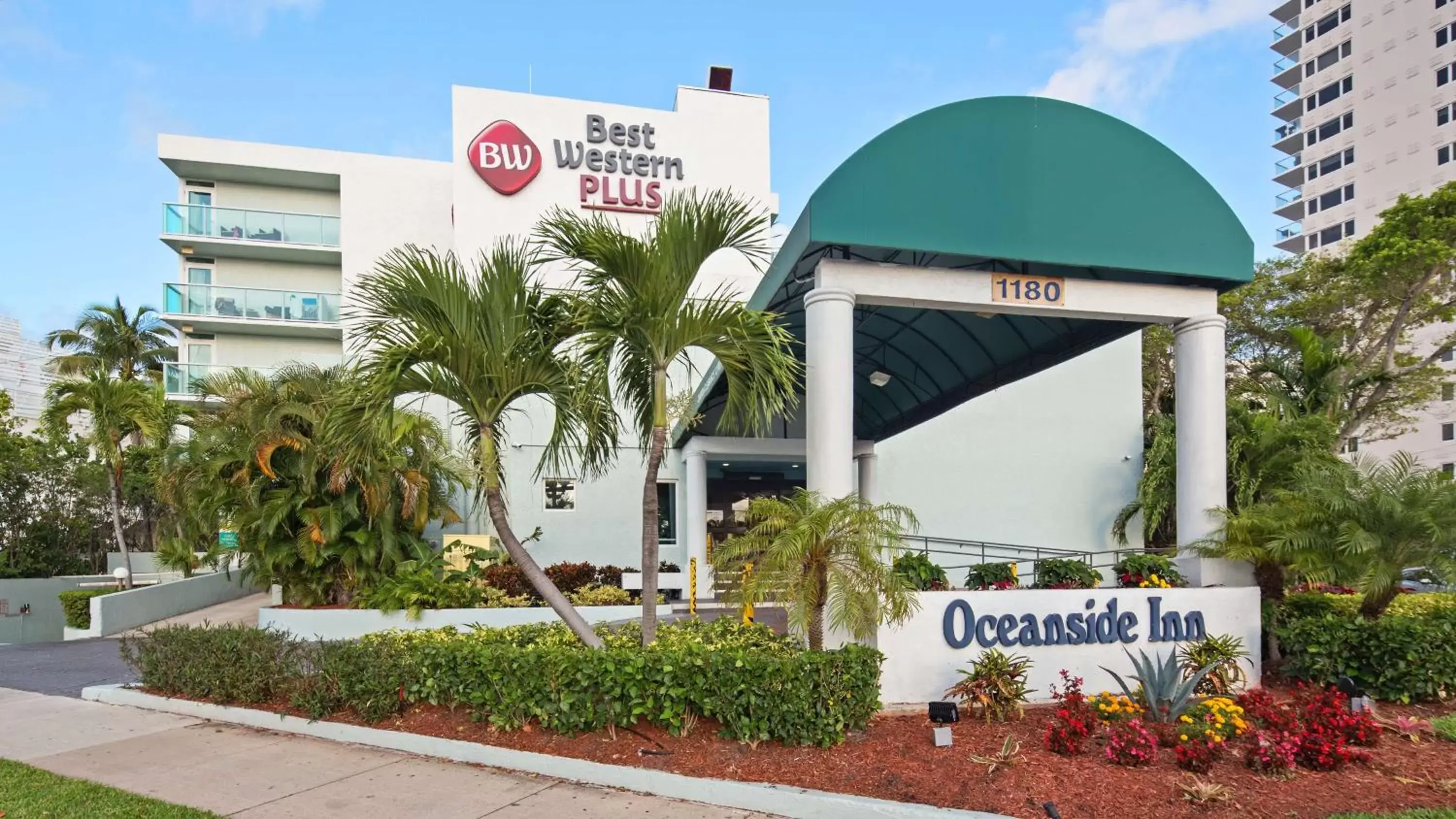 Property building in Best Western Plus Oceanside Inn