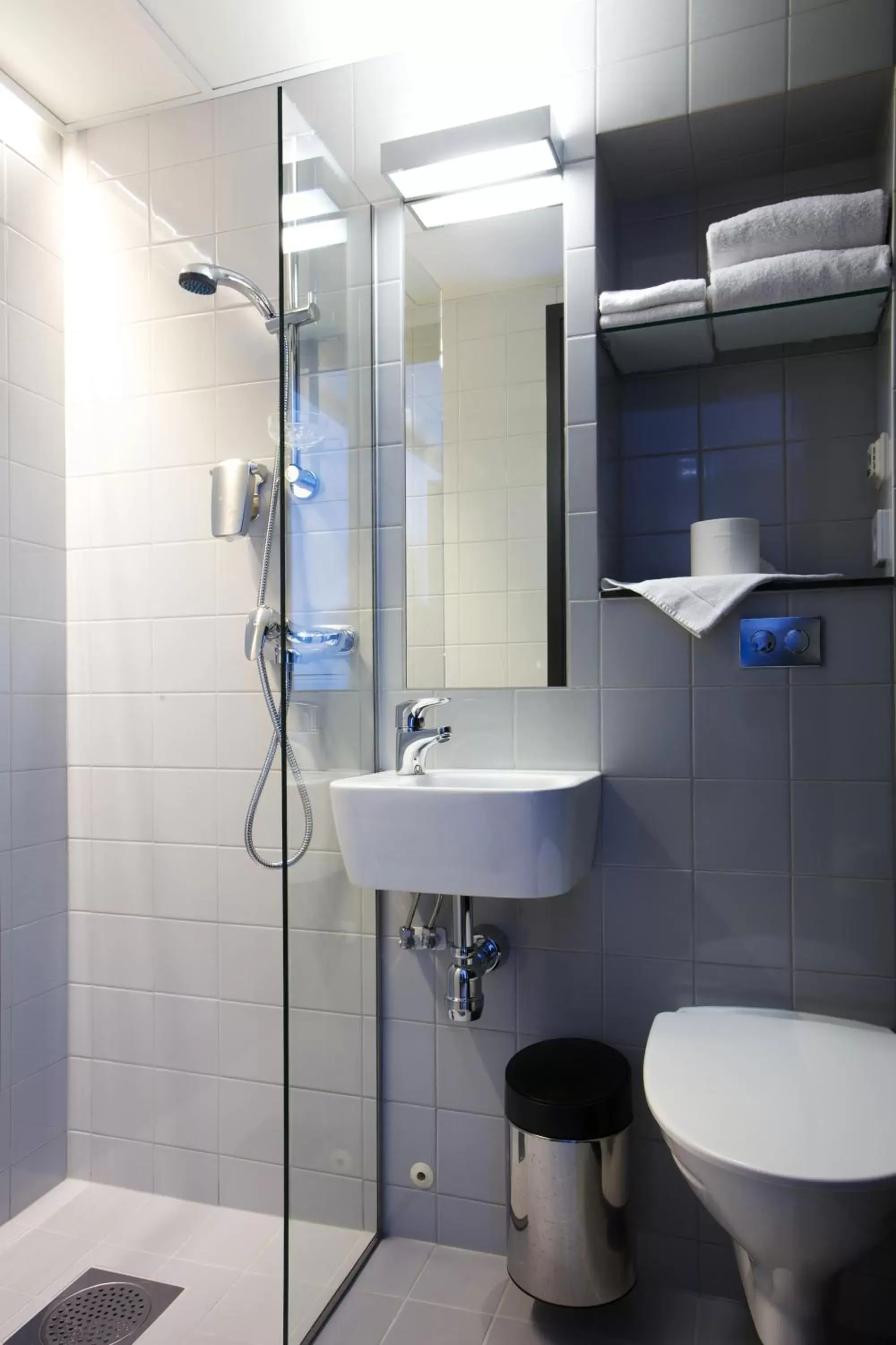 Bathroom in Comfort Hotel City