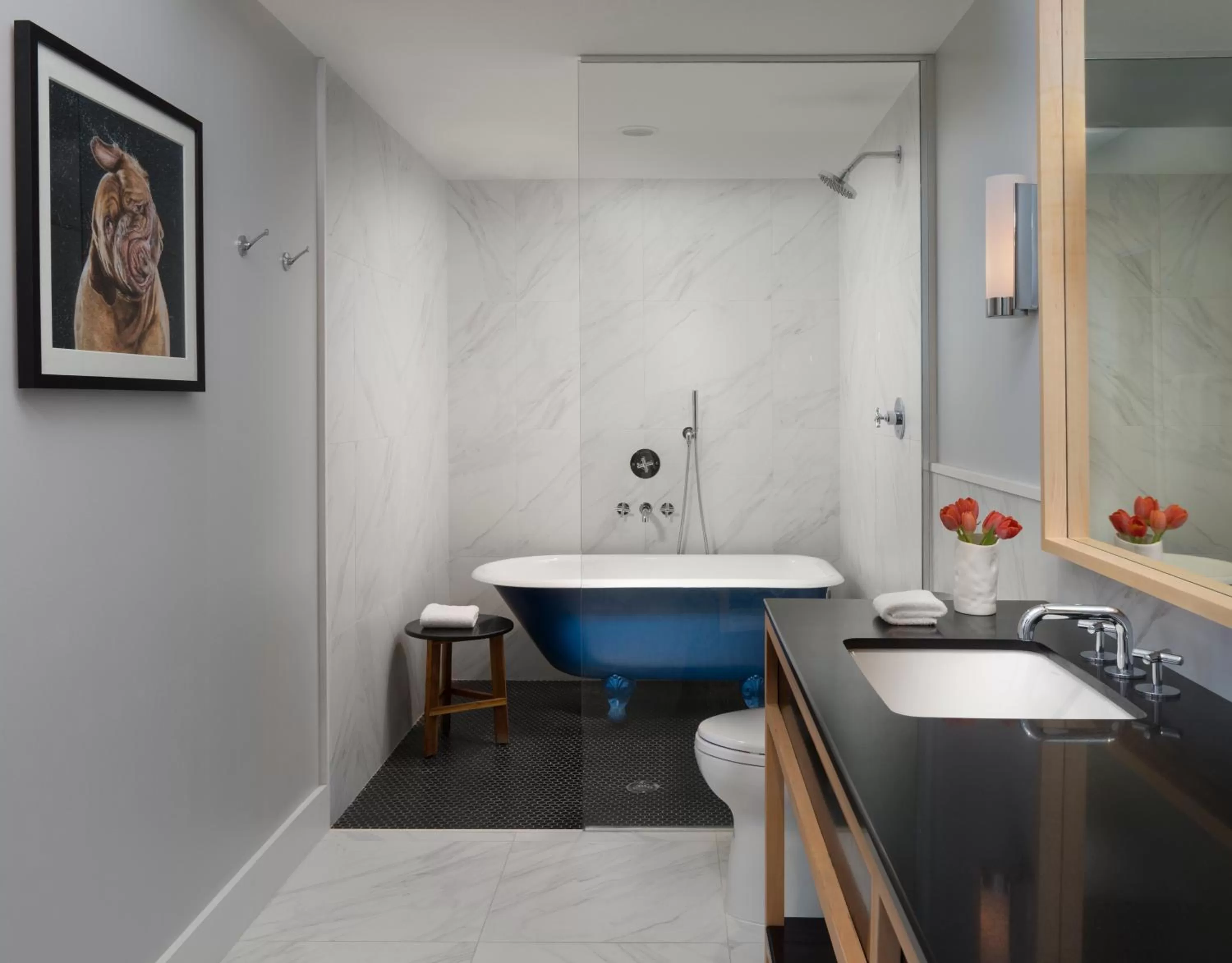 Photo of the whole room in Kimpton Schofield Hotel by IHG