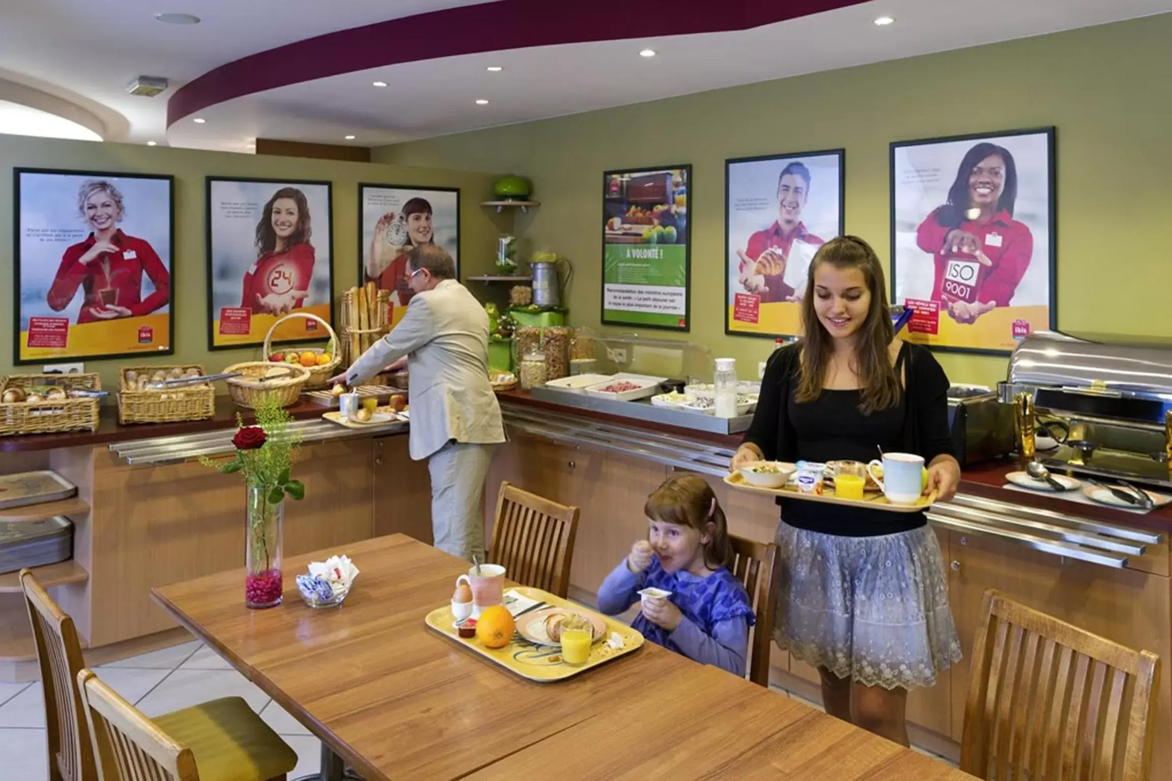 Restaurant/places to eat in ibis Liège Seraing Restaurant/places to eat in ibis Liège Seraing