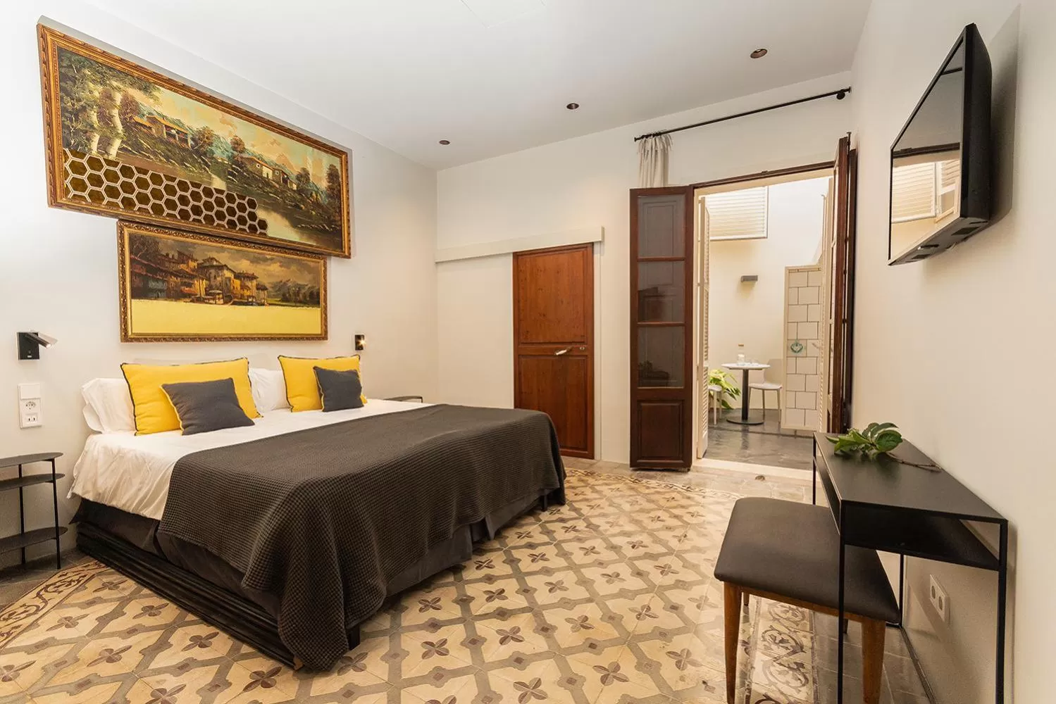 Bed in "unic, turisme d'interior"