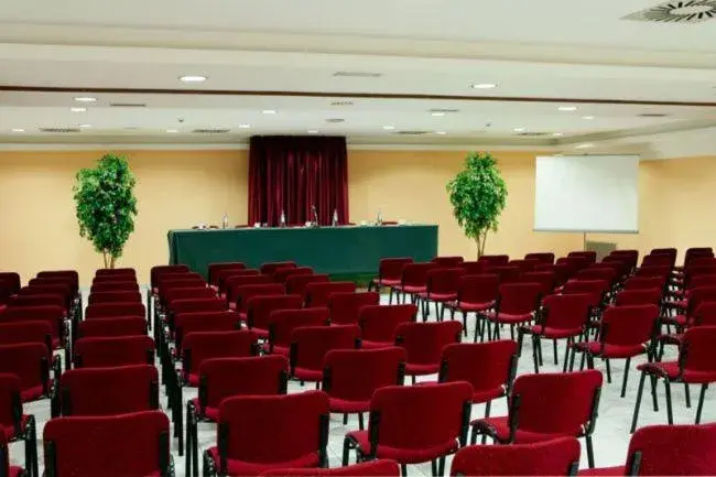 Business facilities in Hotel Olimpia