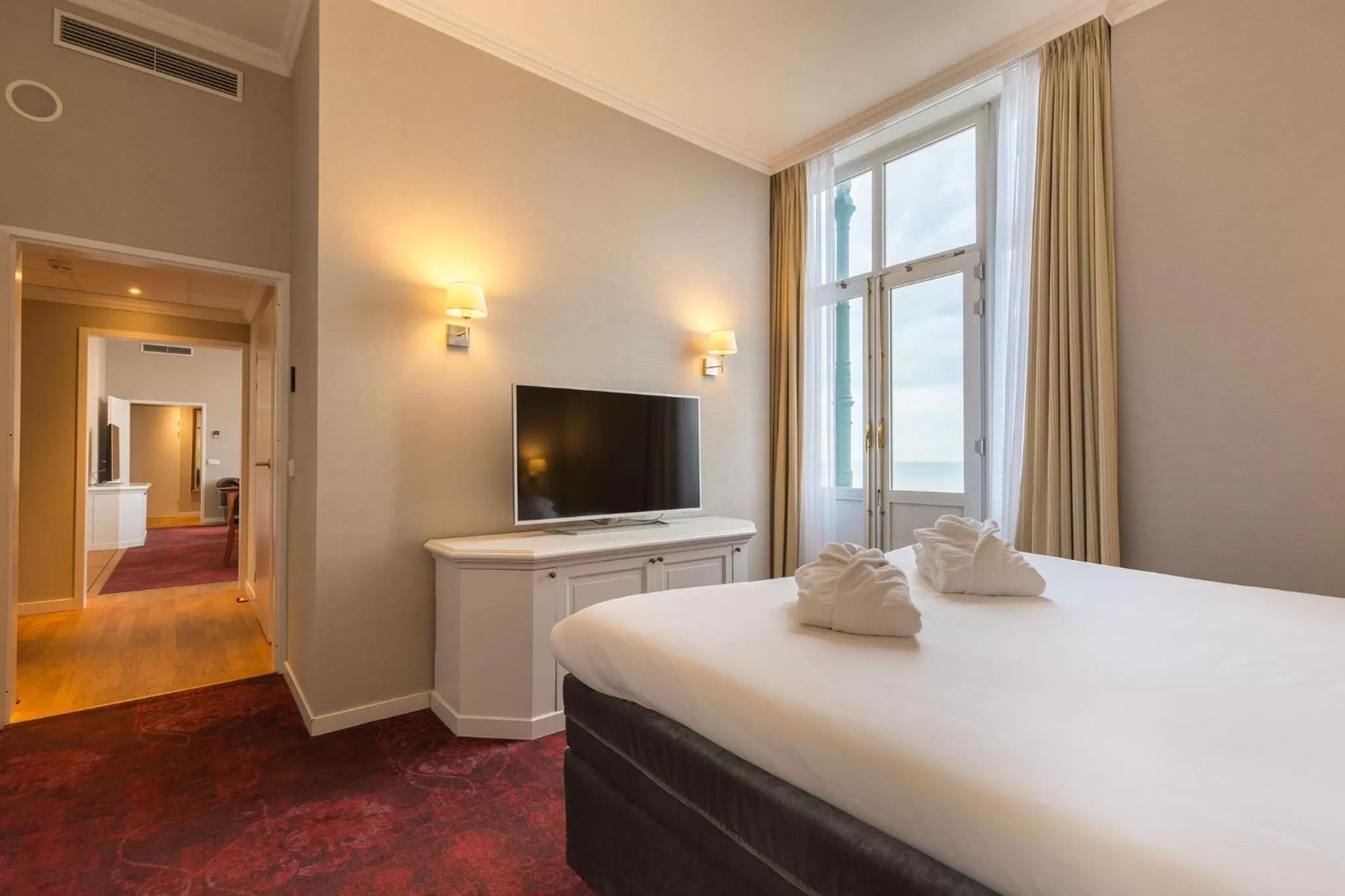 Bedroom, Bed in Grand Hotel Amrâth Kurhaus The Hague Scheveningen