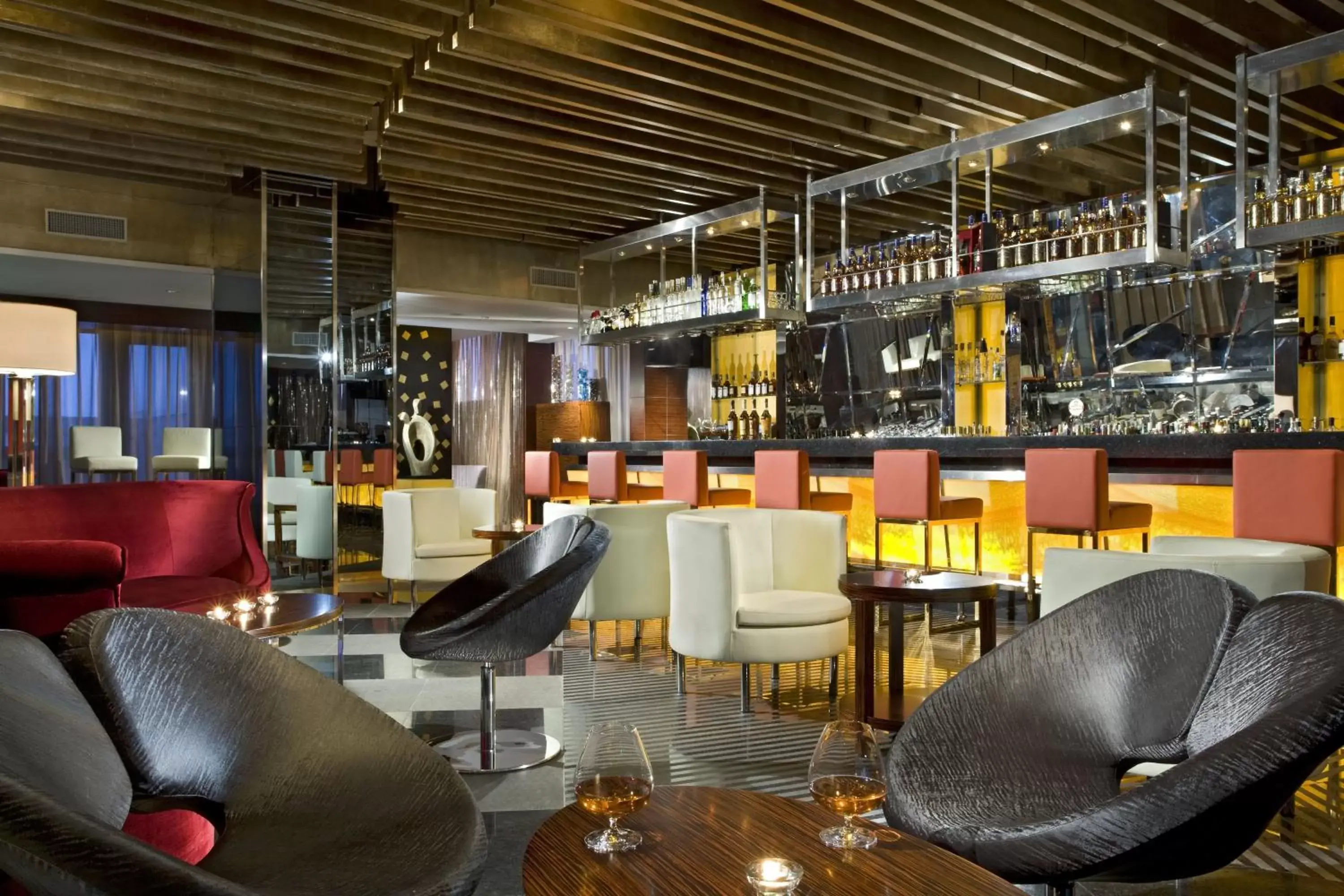 Lounge or bar in Swissotel Foshan, Guangdong - Free shuttle to Canton Fair Lounge or bar in Swissotel Foshan, Guangdong - Free shuttle to Canton Fair