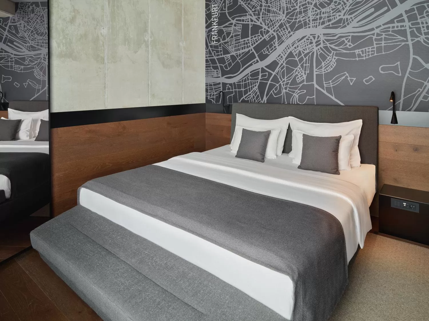 Bed in Mövenpick Zagreb