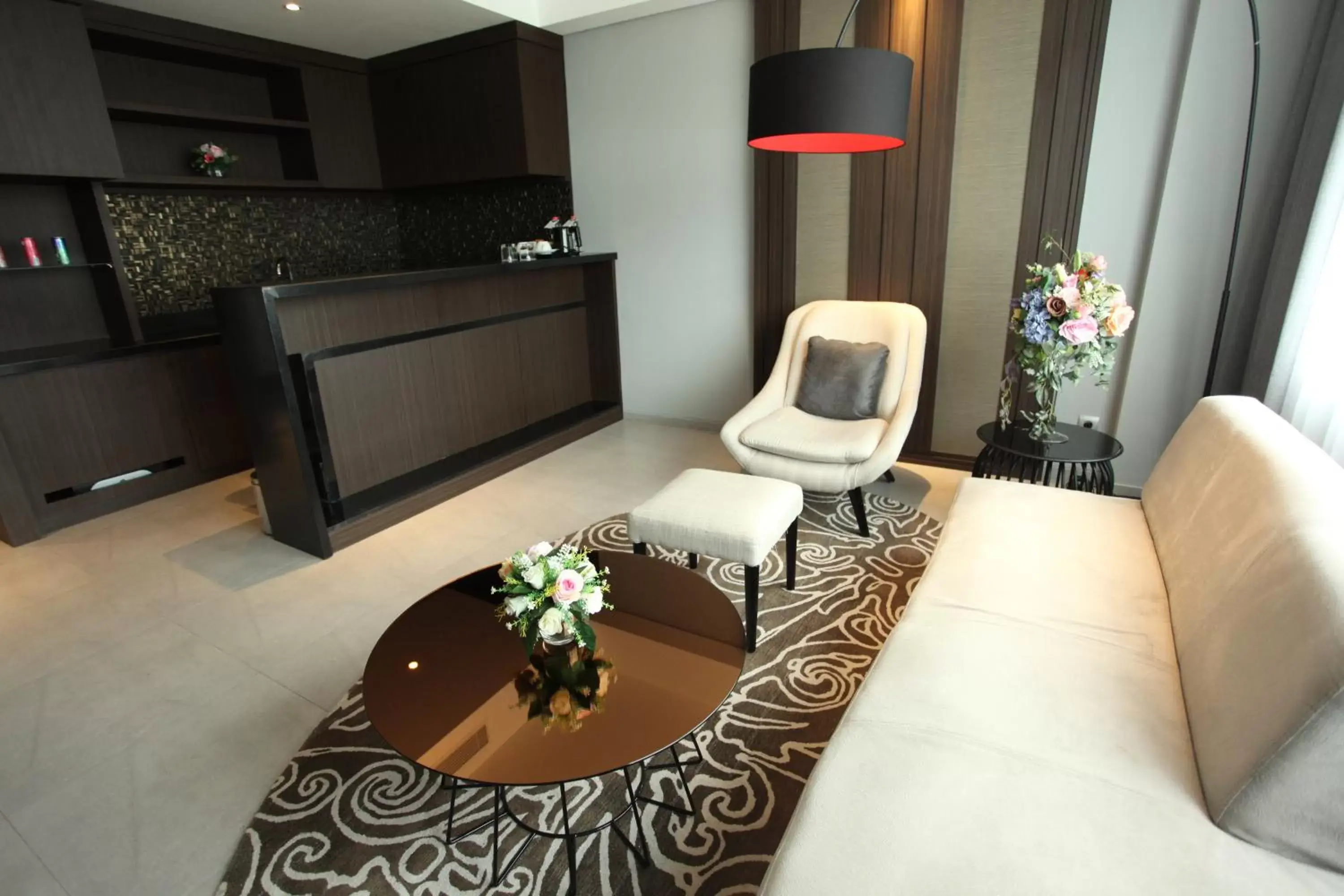 Living room, Seating Area in Midtown Hotel Samarinda