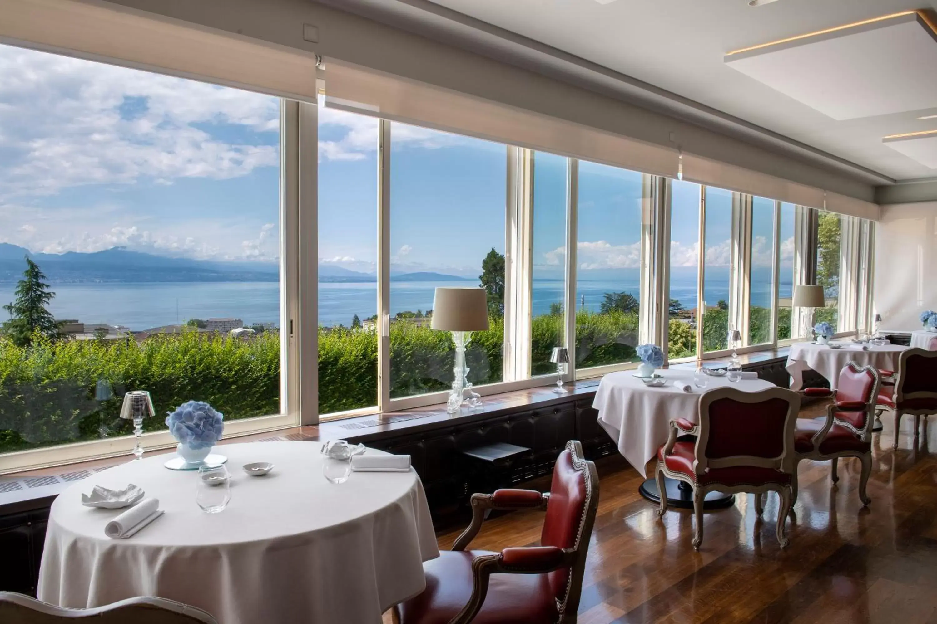 Restaurant/Places to Eat in Lausanne Palace