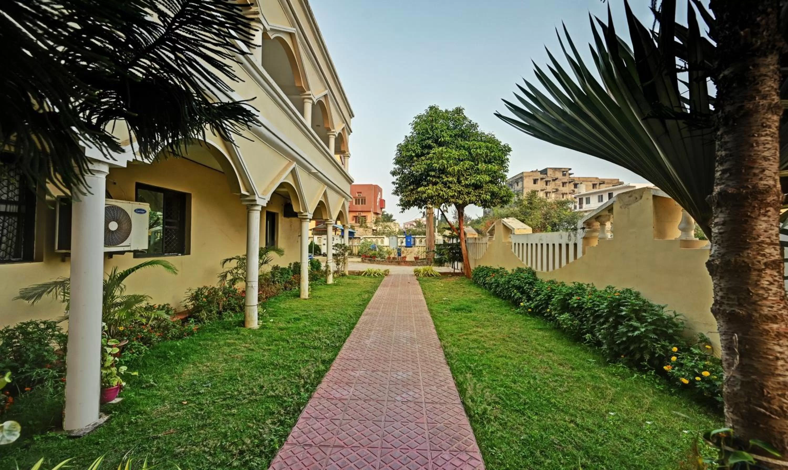 Garden in Treebo Sidhartha International Baliapanda