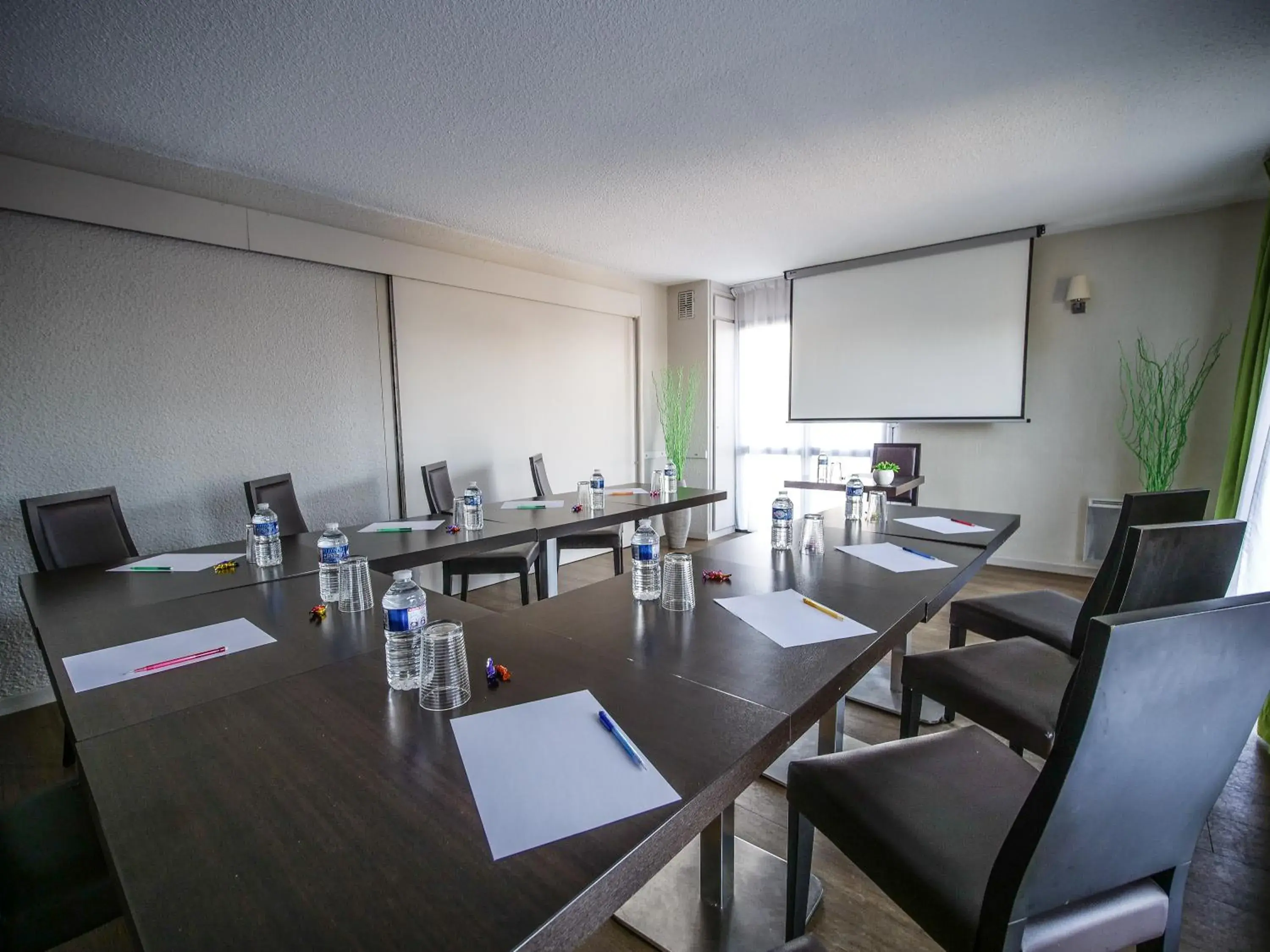 Business facilities in Hotel Inn Design Poitiers Sud