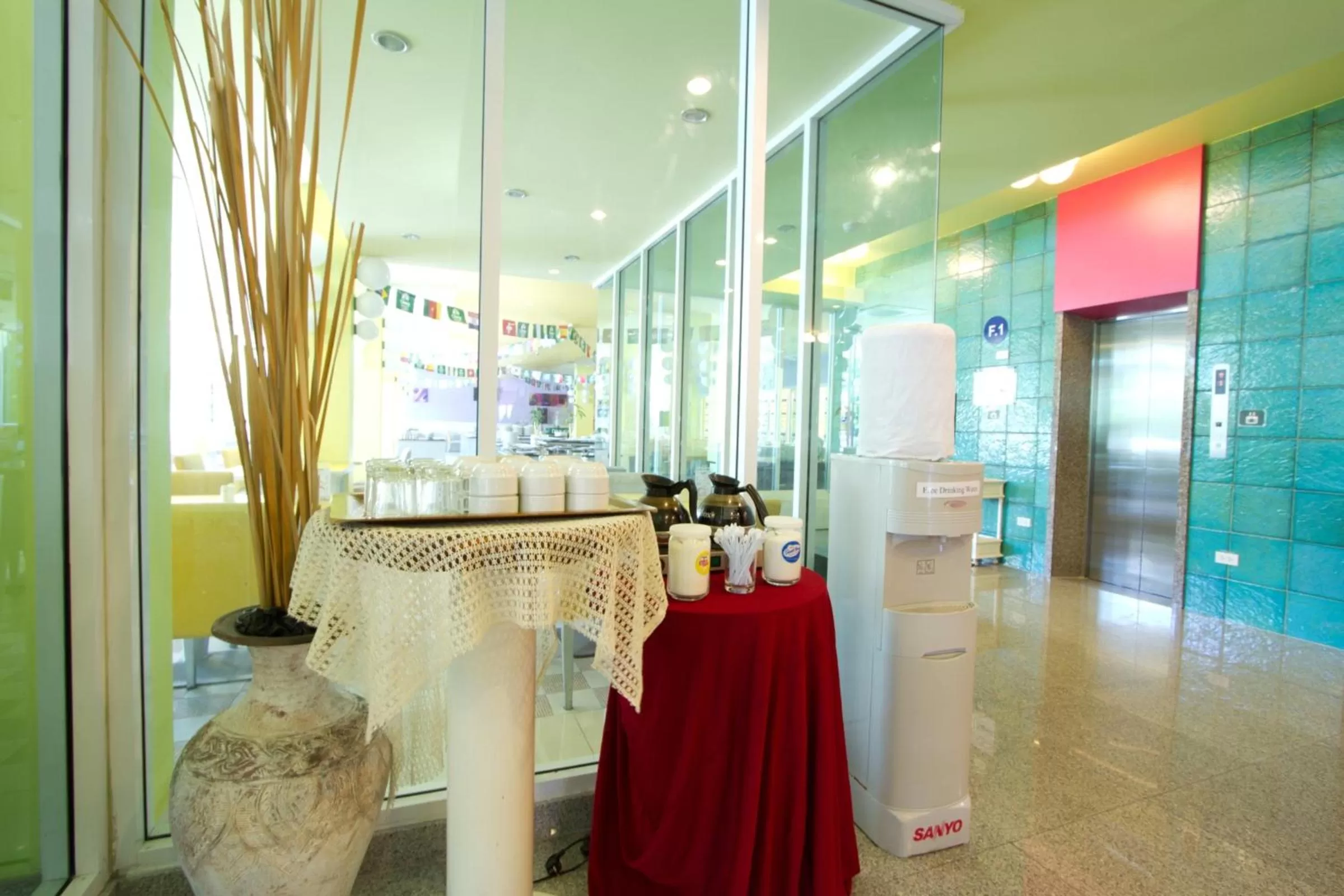 Area and facilities in Bella Express