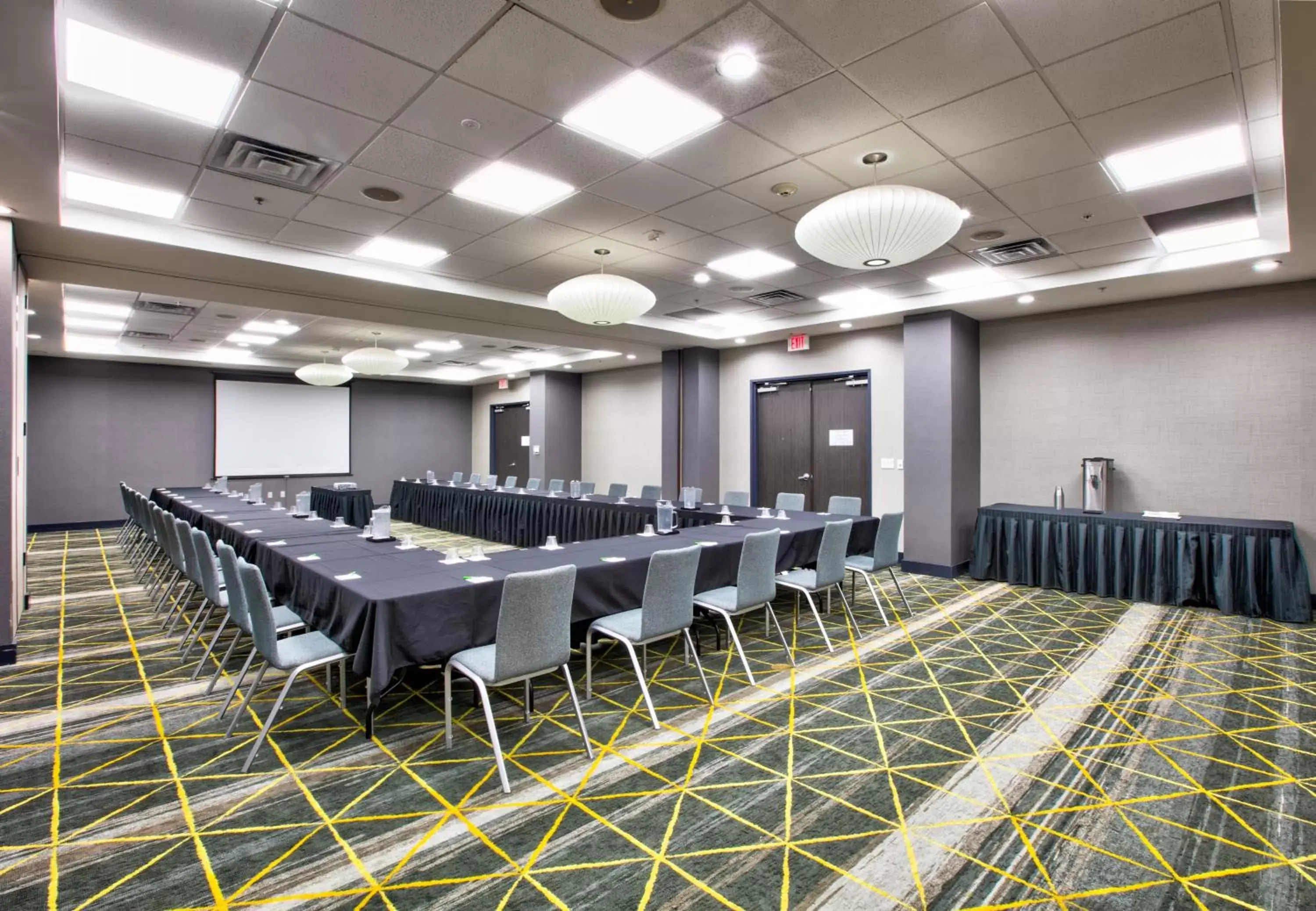 Meeting/conference room in Holiday Inn Dallas - Fort Worth Airport South, an IHG Hotel