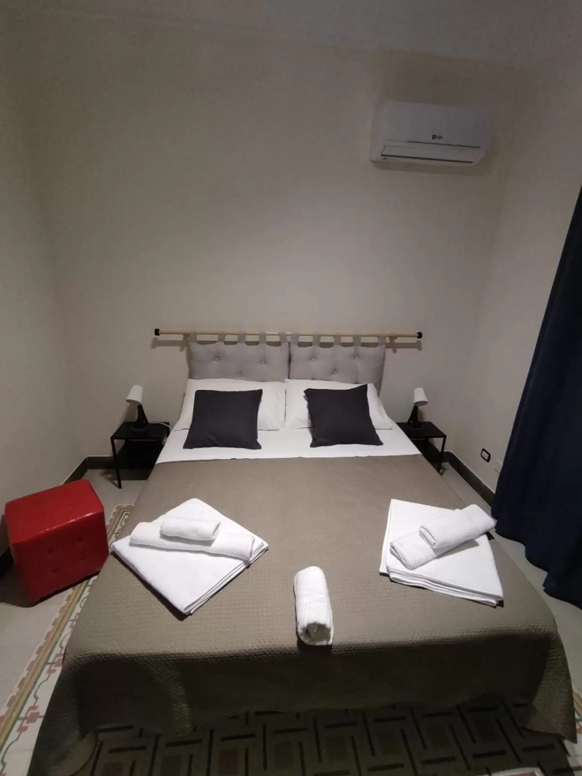 Bedroom, Bed in Room Sixty One