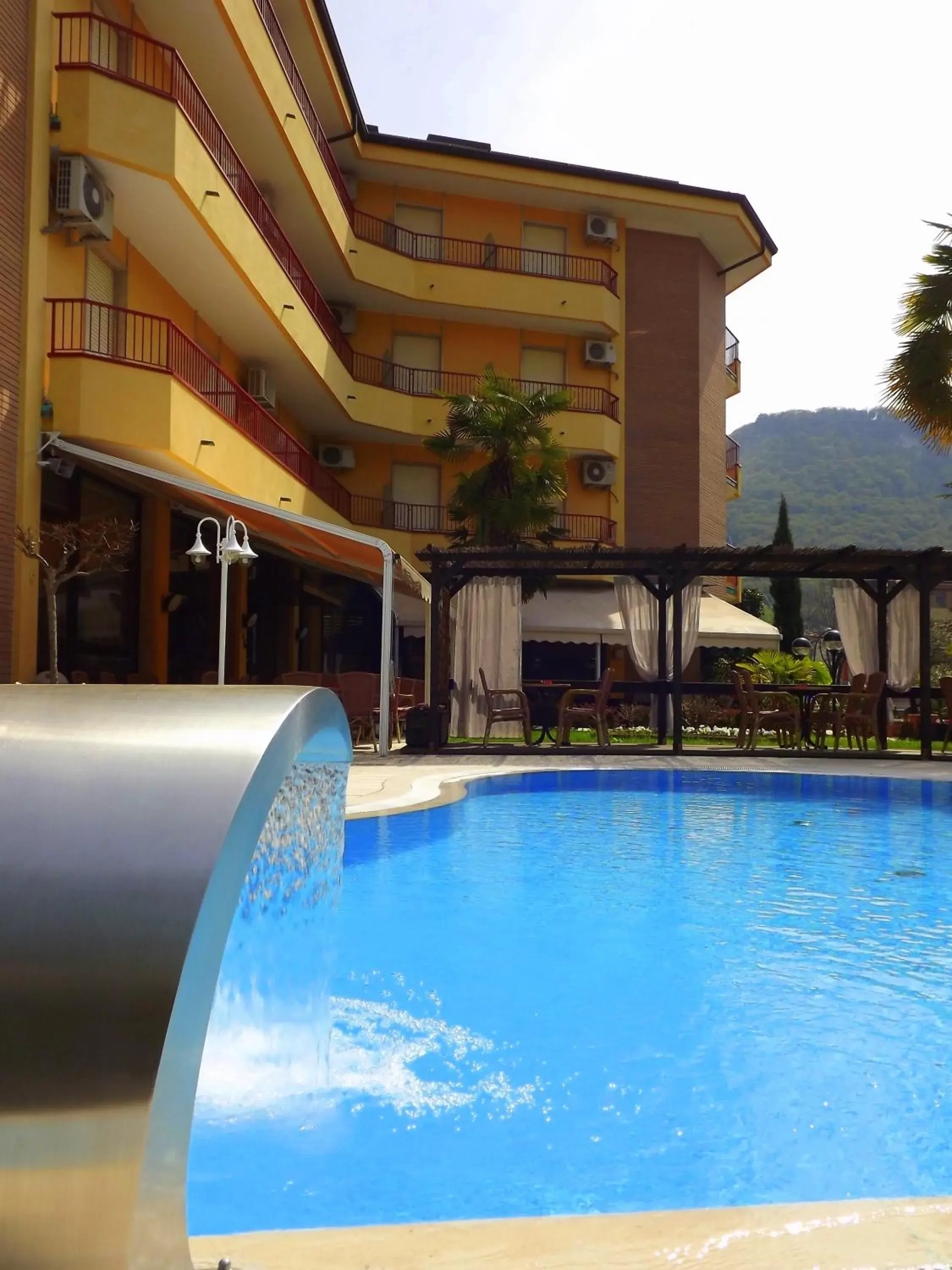 Property building, Swimming Pool in Hotel Imperial ***S