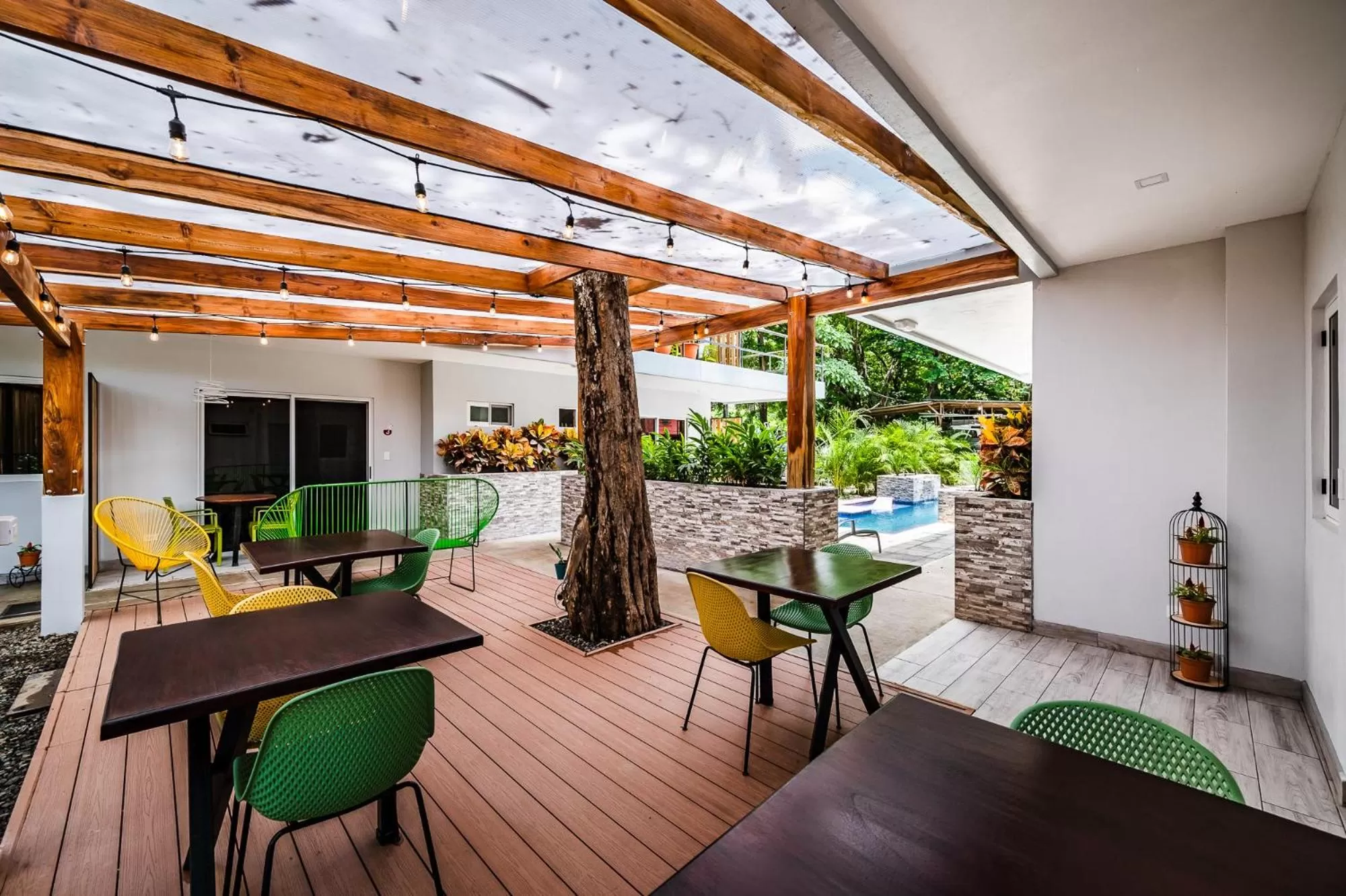 Restaurant/Places to Eat in Hotel Elixir