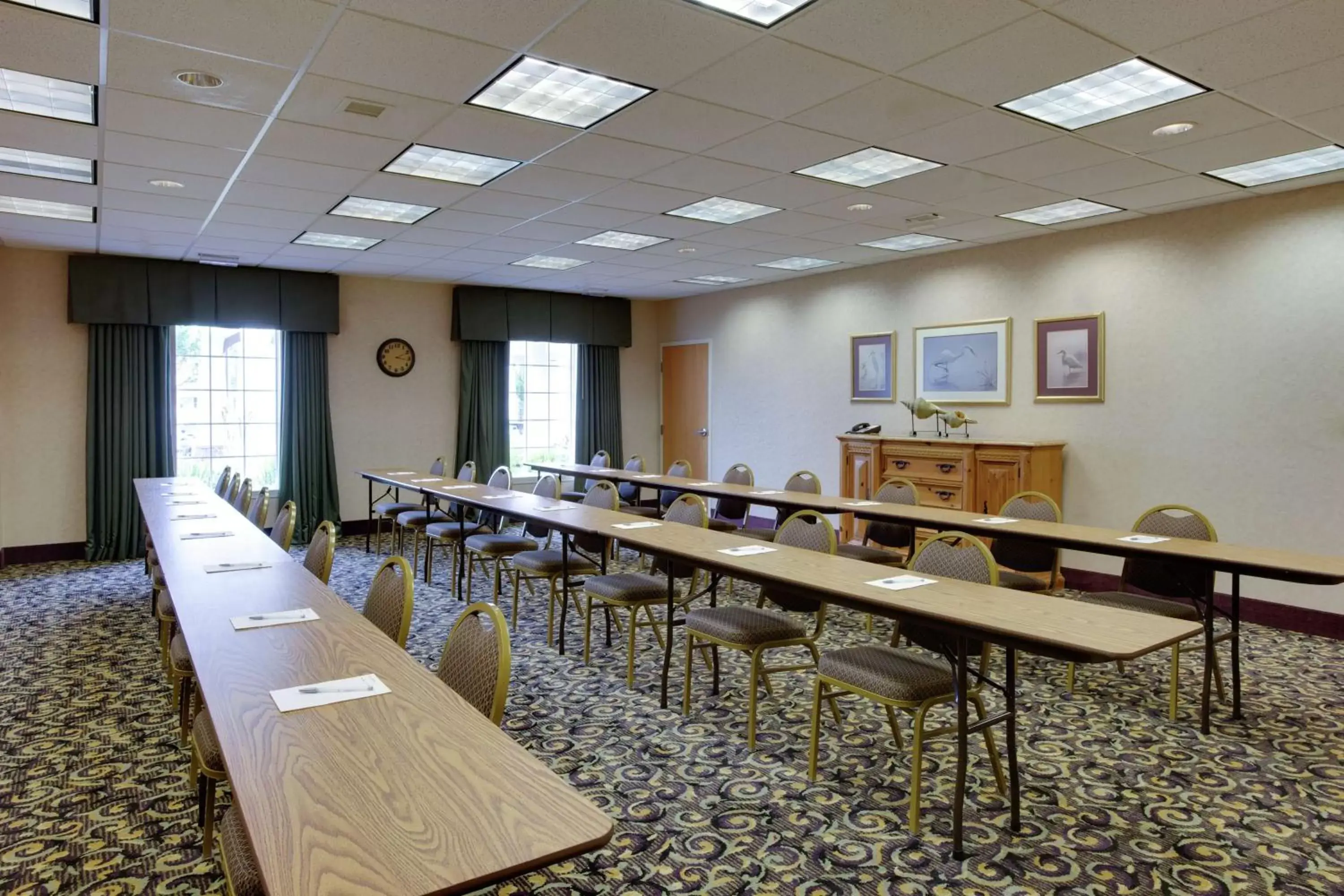 Meeting/conference room in Hampton Inn & Suites Chincoteague-Waterfront, Va