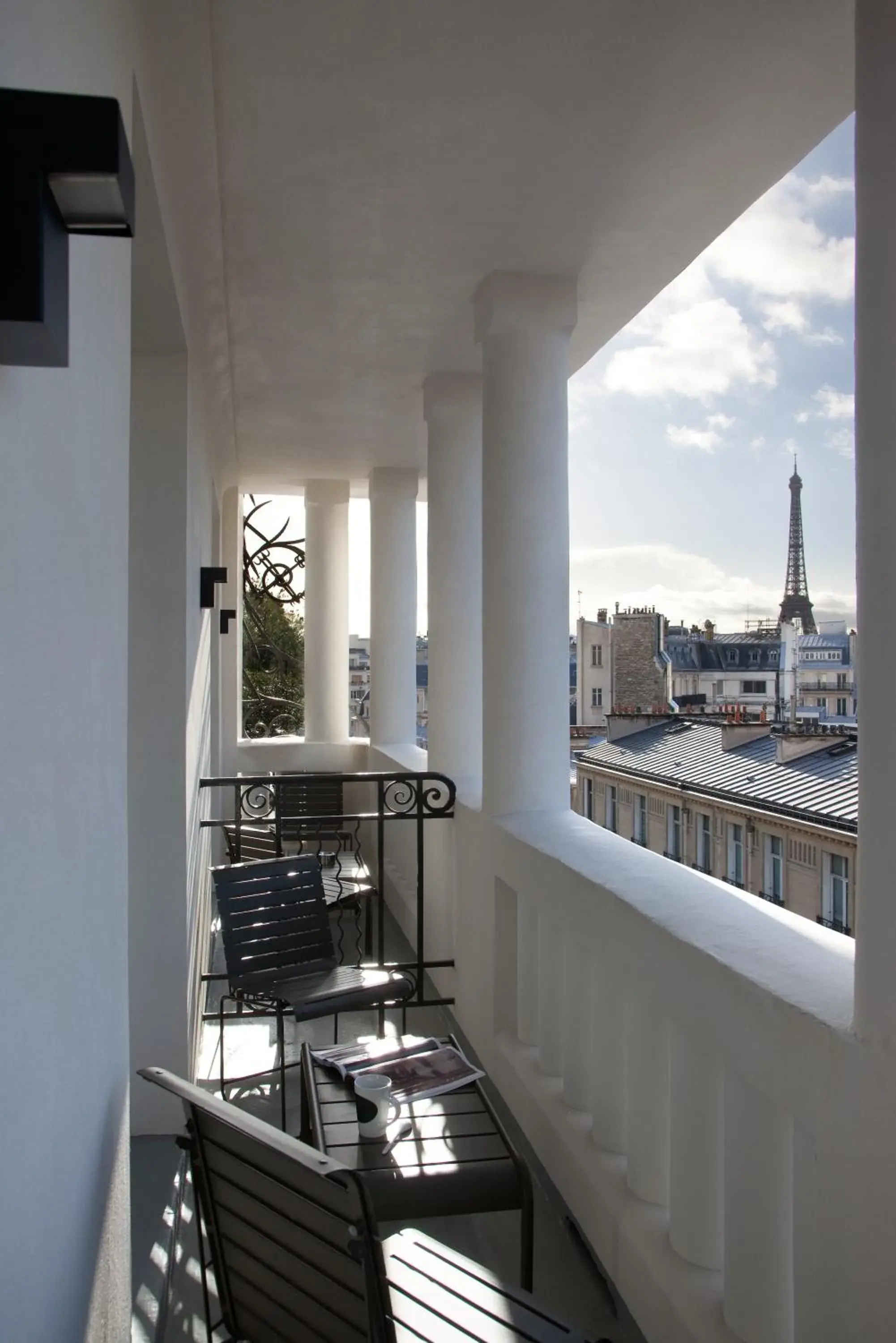View (from property/room), Restaurant/Places to Eat in Hotel Marignan Champs-Elysées