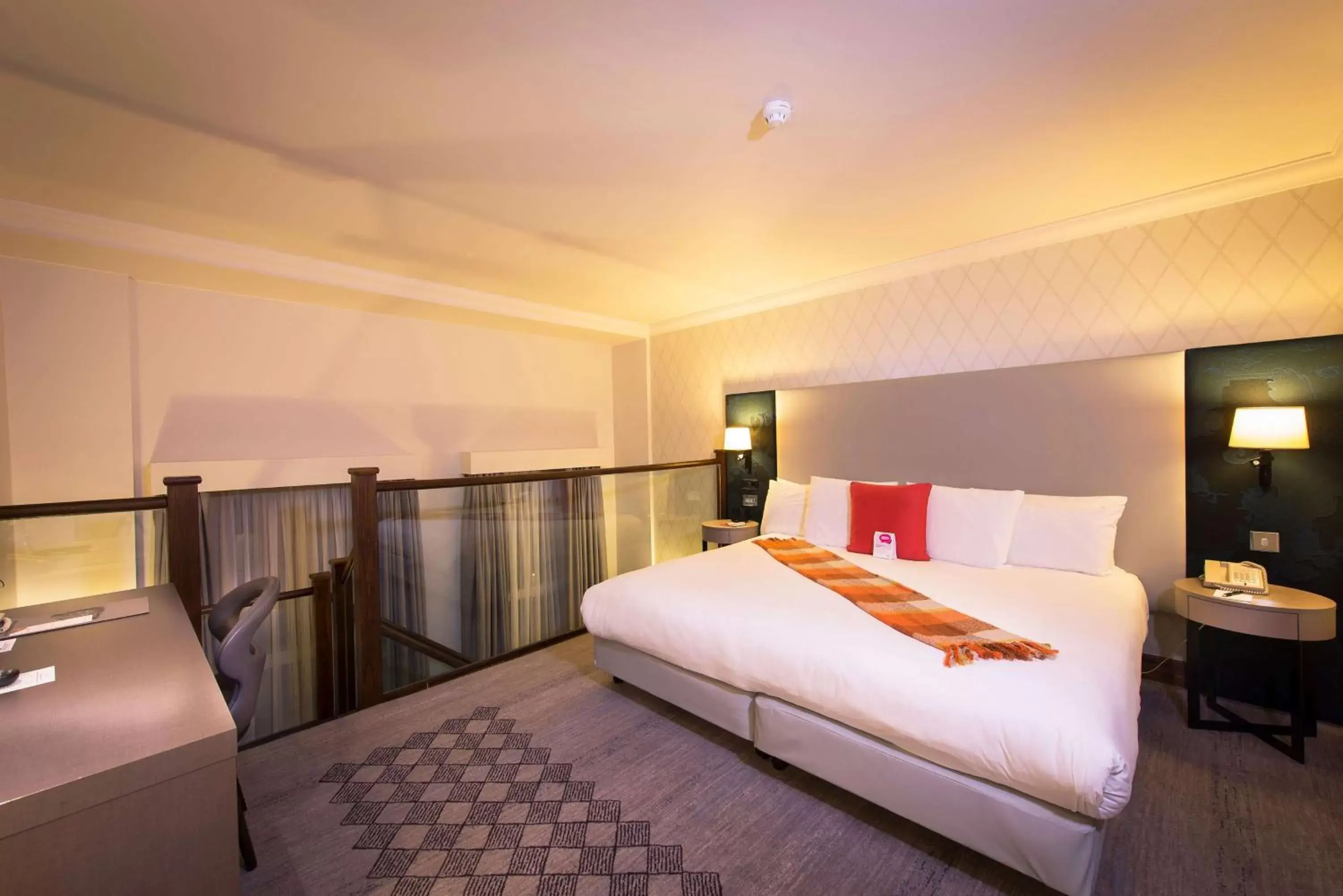 Bedroom, Bed in Doubletree By Hilton London Kensington
