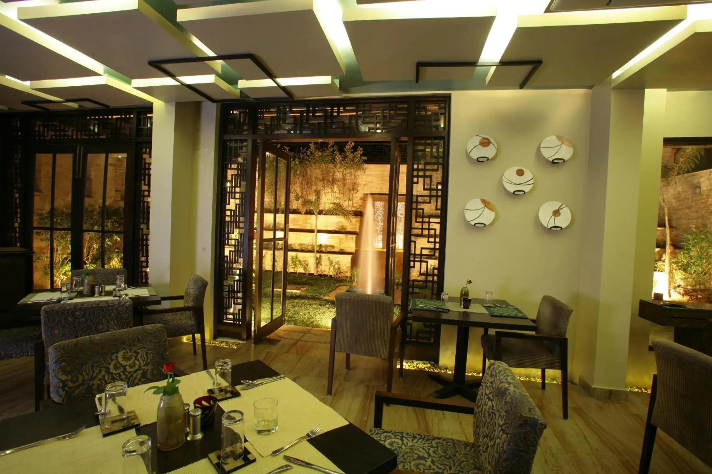 Restaurant/Places to Eat in juSTa Gurgaon