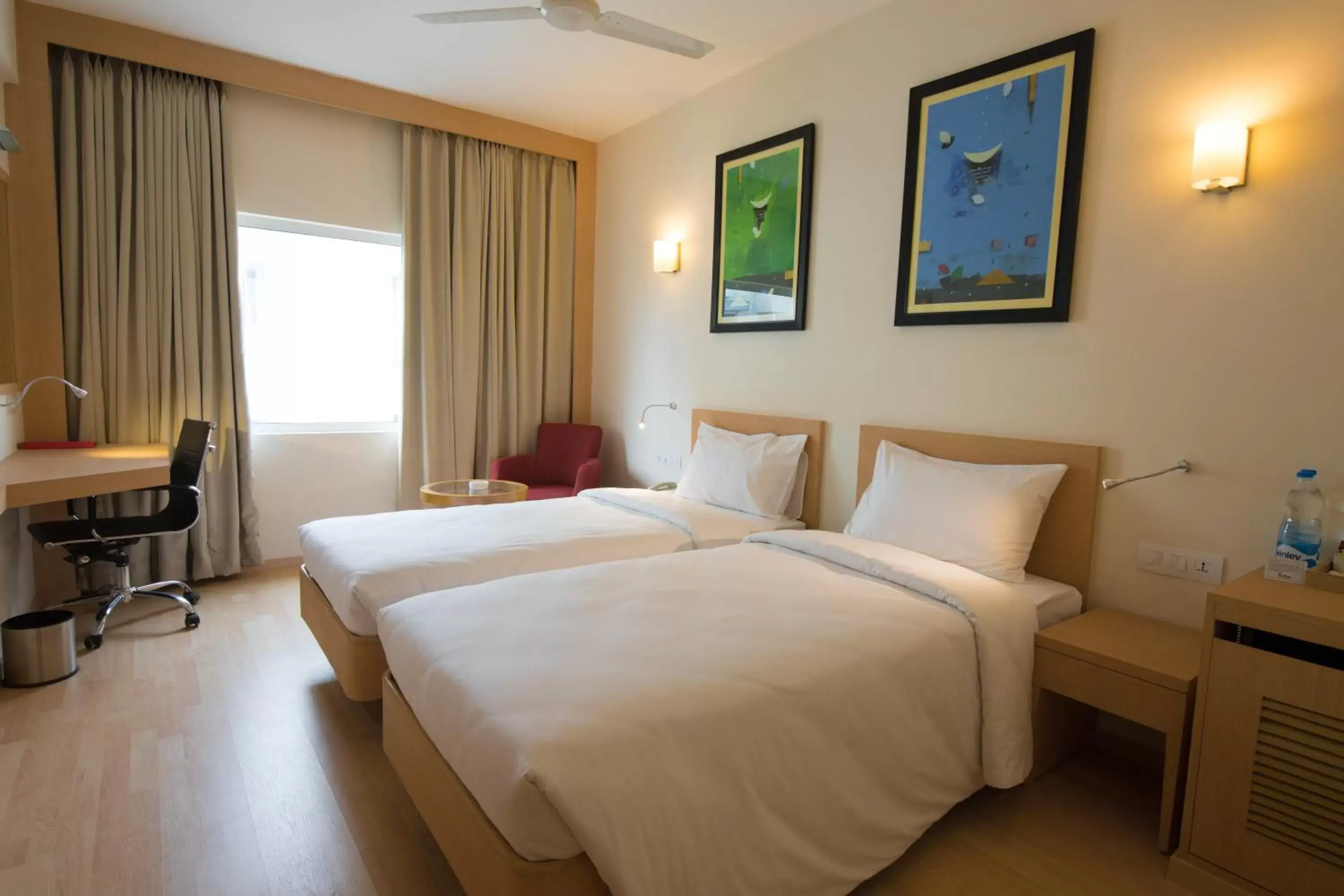 Business Room - single occupancy in Red Fox by Lemon Tree Hotels, Tiruchirappalli Trichy Business Room - single occupancy in Red Fox by Lemon Tree Hotels, Tiruchirappalli Trichy
