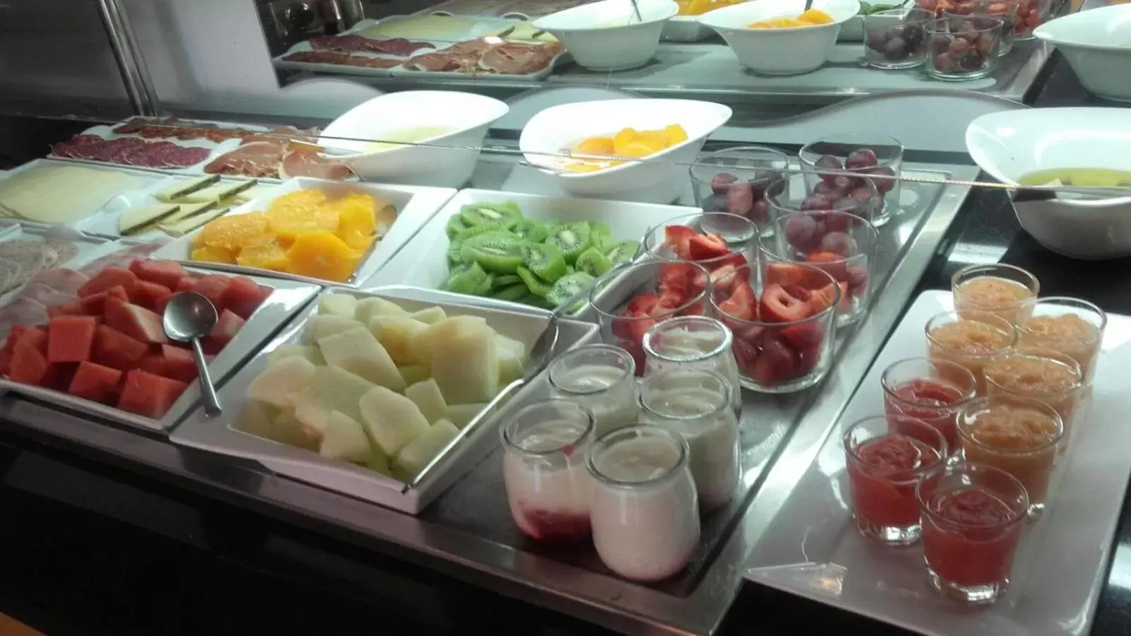 Buffet breakfast in Eco Alcalá Suites
