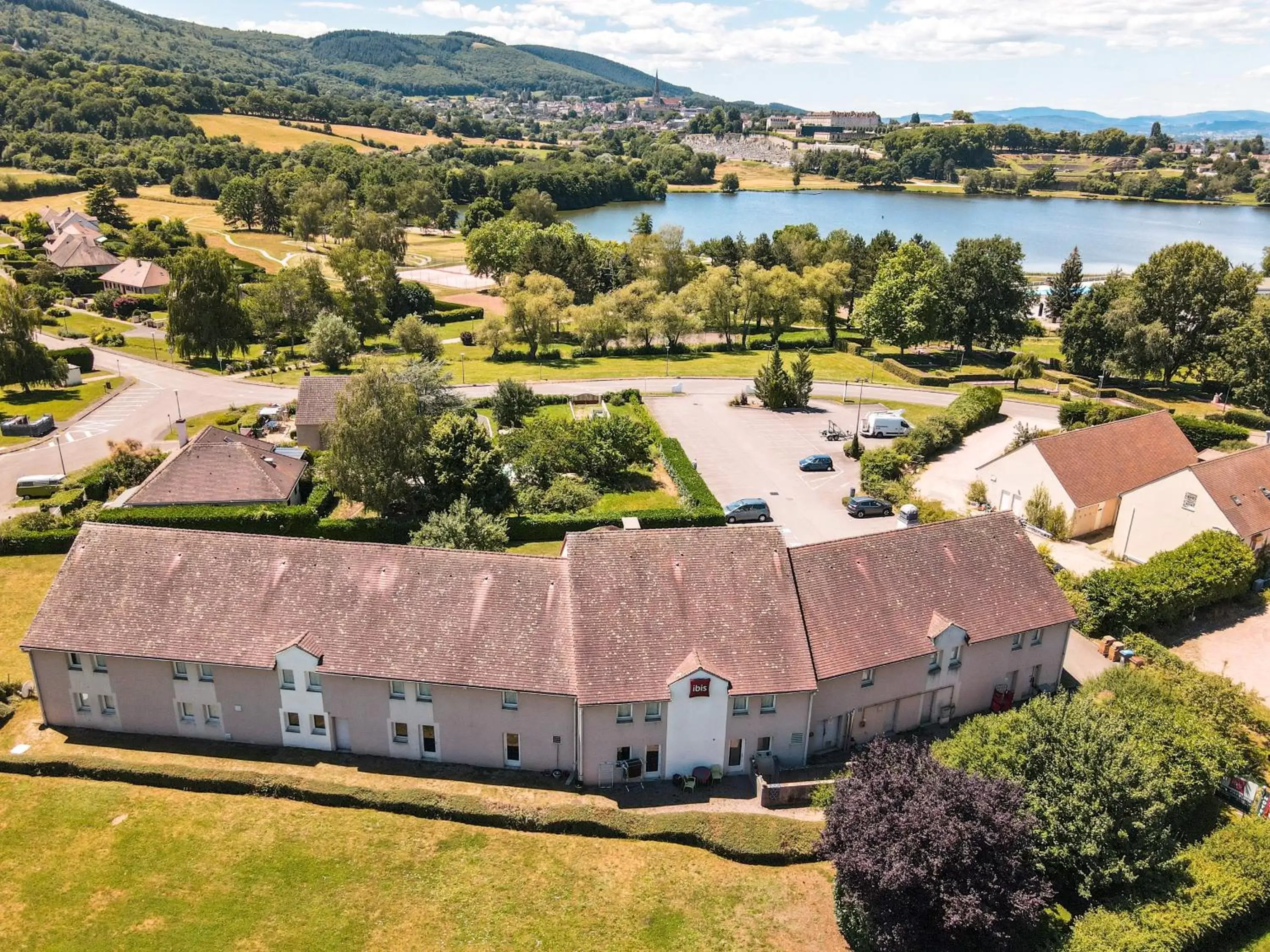 Lake view, Bird's-eye View in Hotel ibis Autun