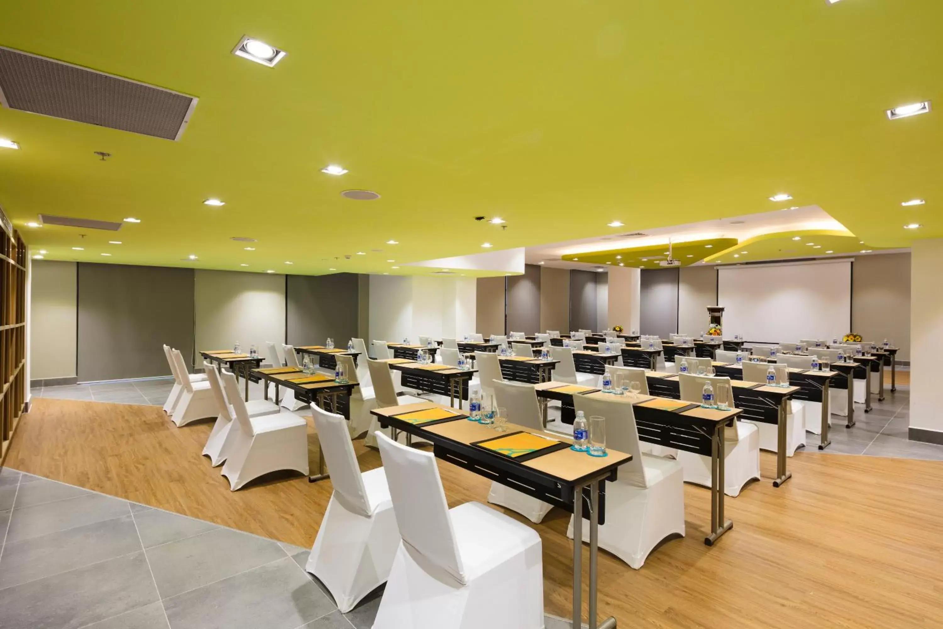 Meeting/conference room in Ariyana SmartCondotel Nha Trang