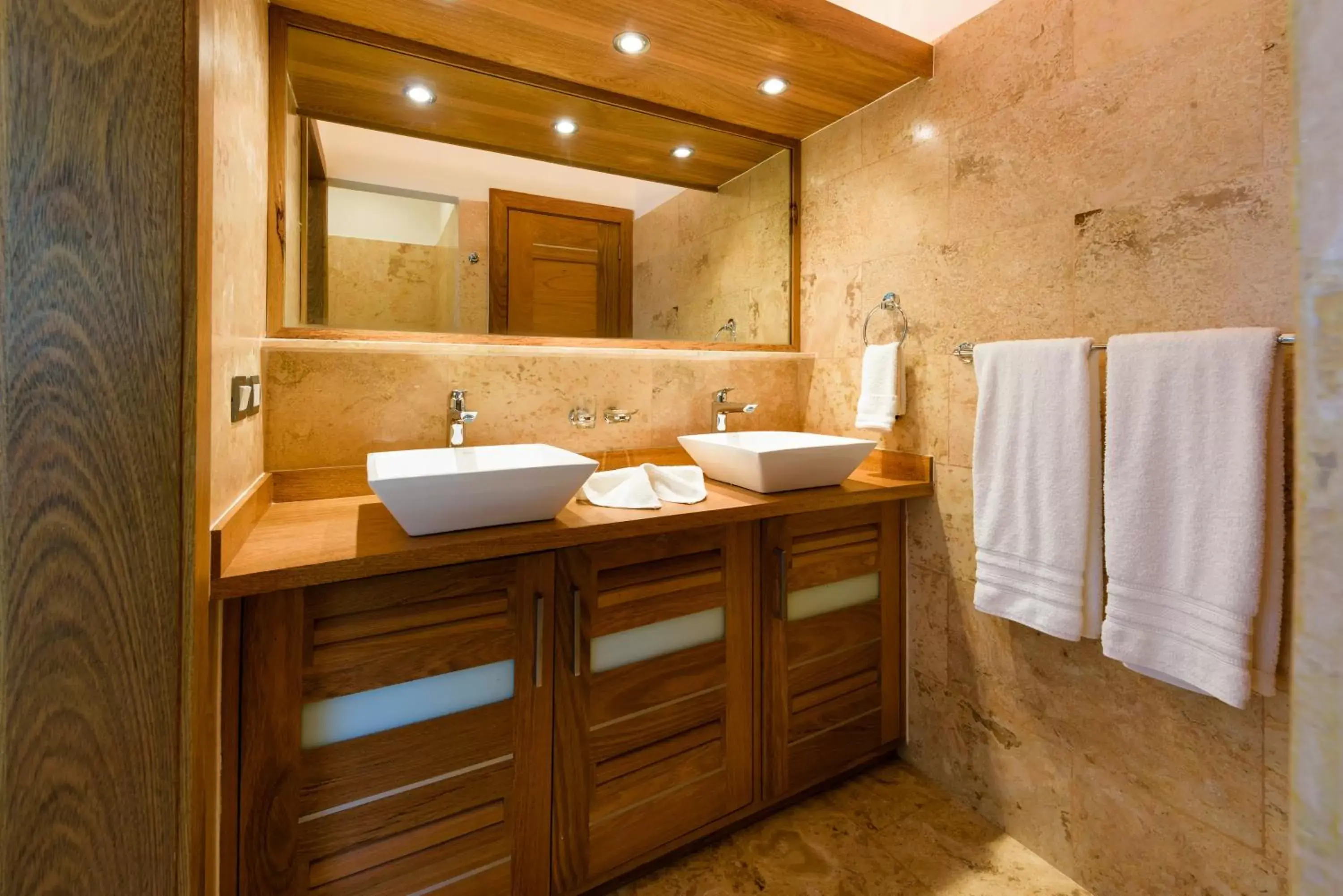 Bathroom in Aligio Apart-hotel & Spa - Las Terrenas