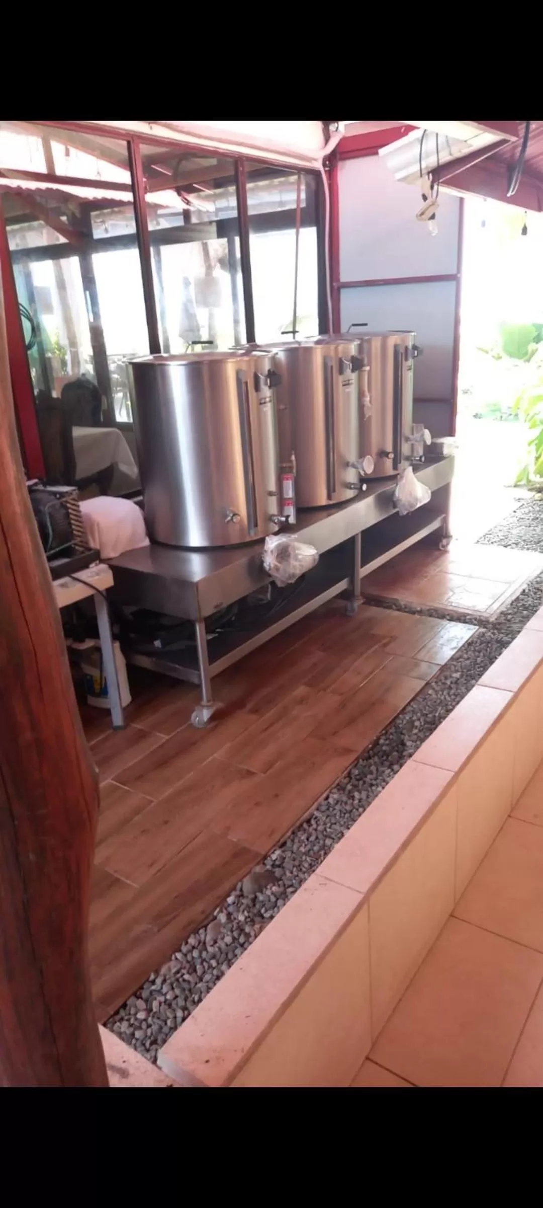 Restaurant/places to eat in Hotel la Cueva Limon