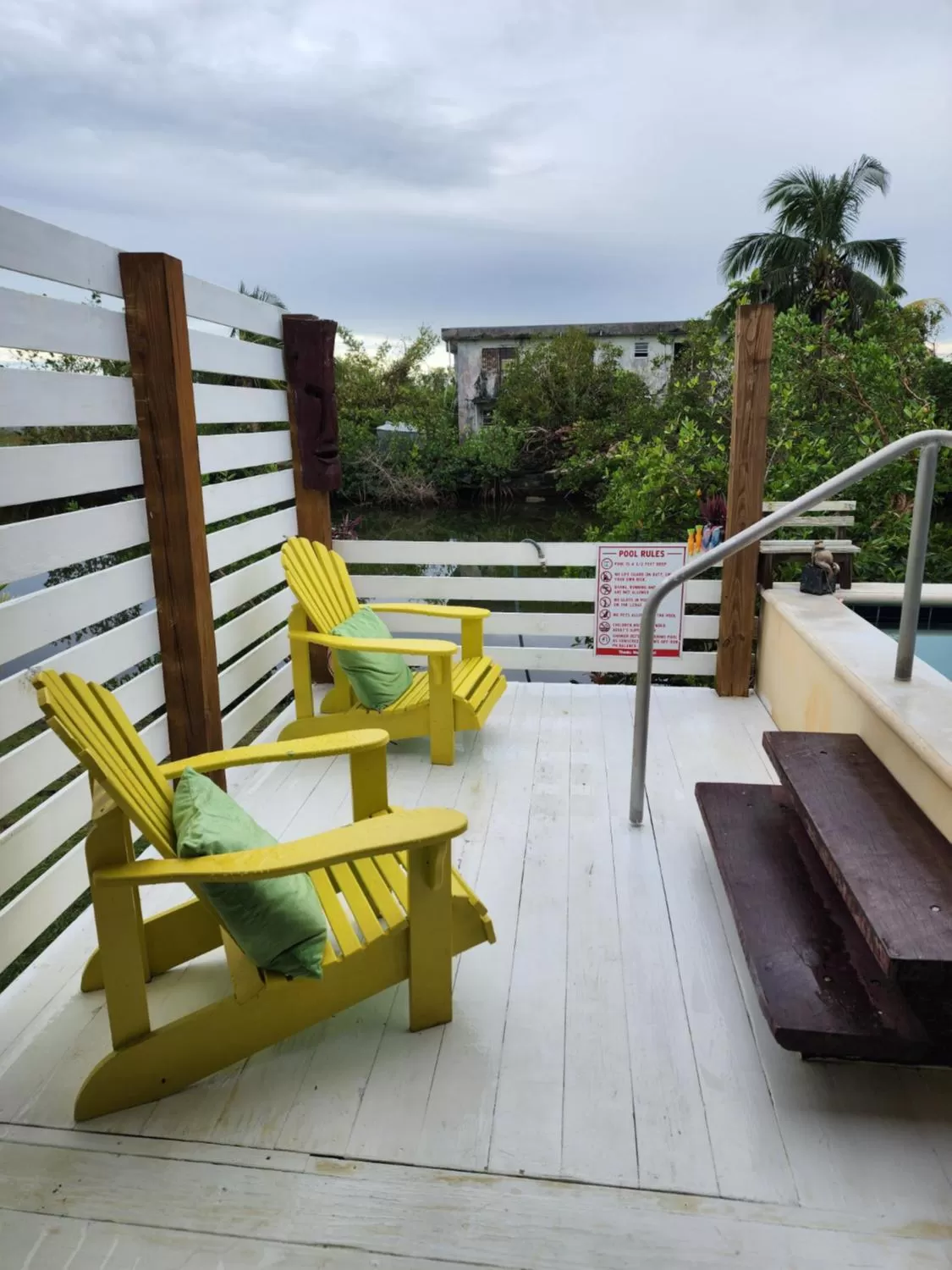 Patio in The BNB on Triggerfish Close to the airport