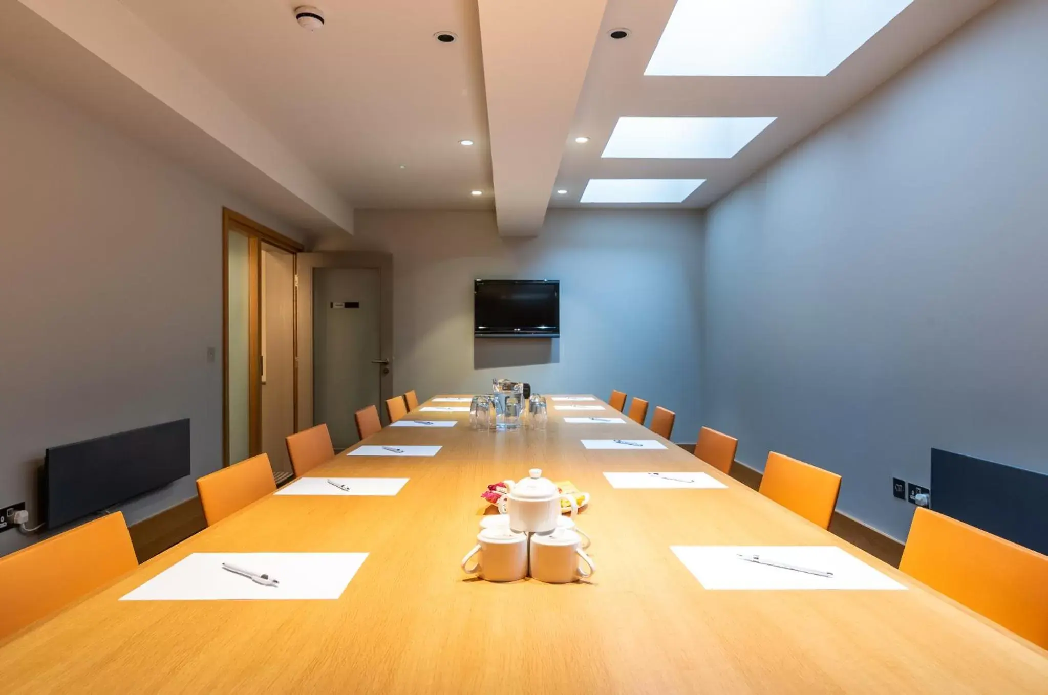 Meeting/conference room in The Lawrance Luxury Aparthotel - Harrogate