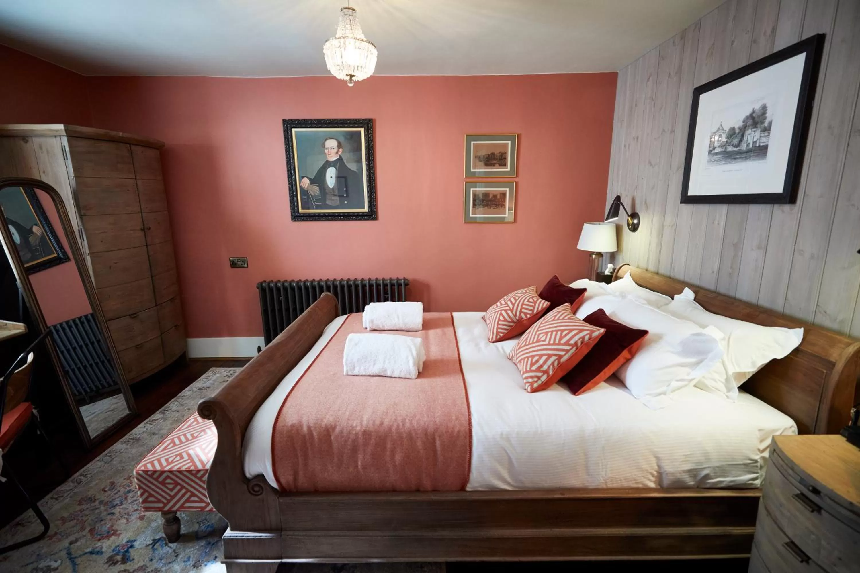 Photo of the whole room, Bed in Wykeham Arms