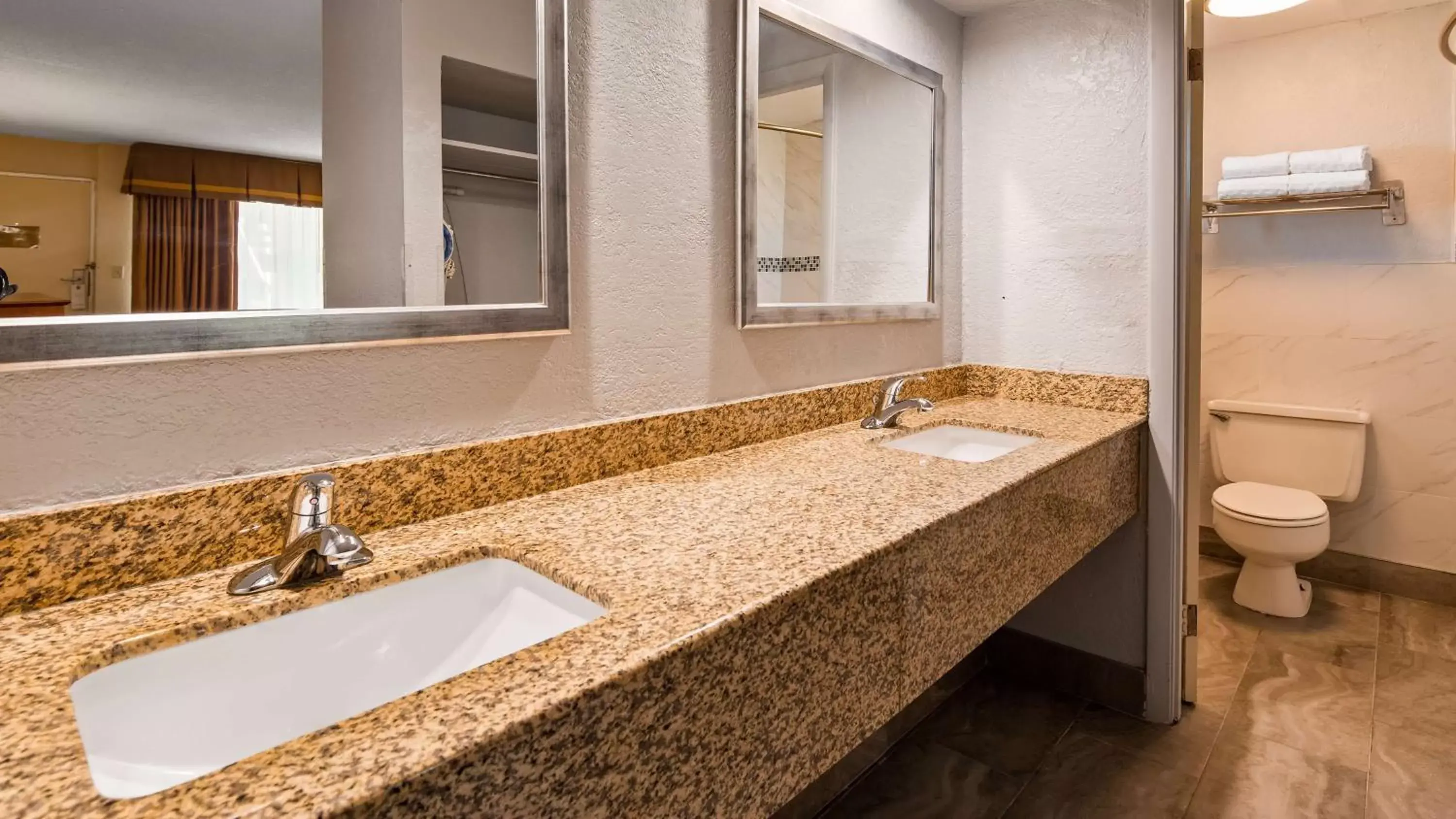 Bathroom in Best Western Thunderbird Motel