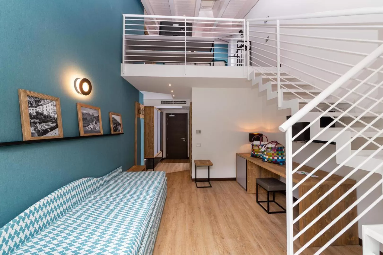 Living room, Bed in Aktivhotel Santalucia