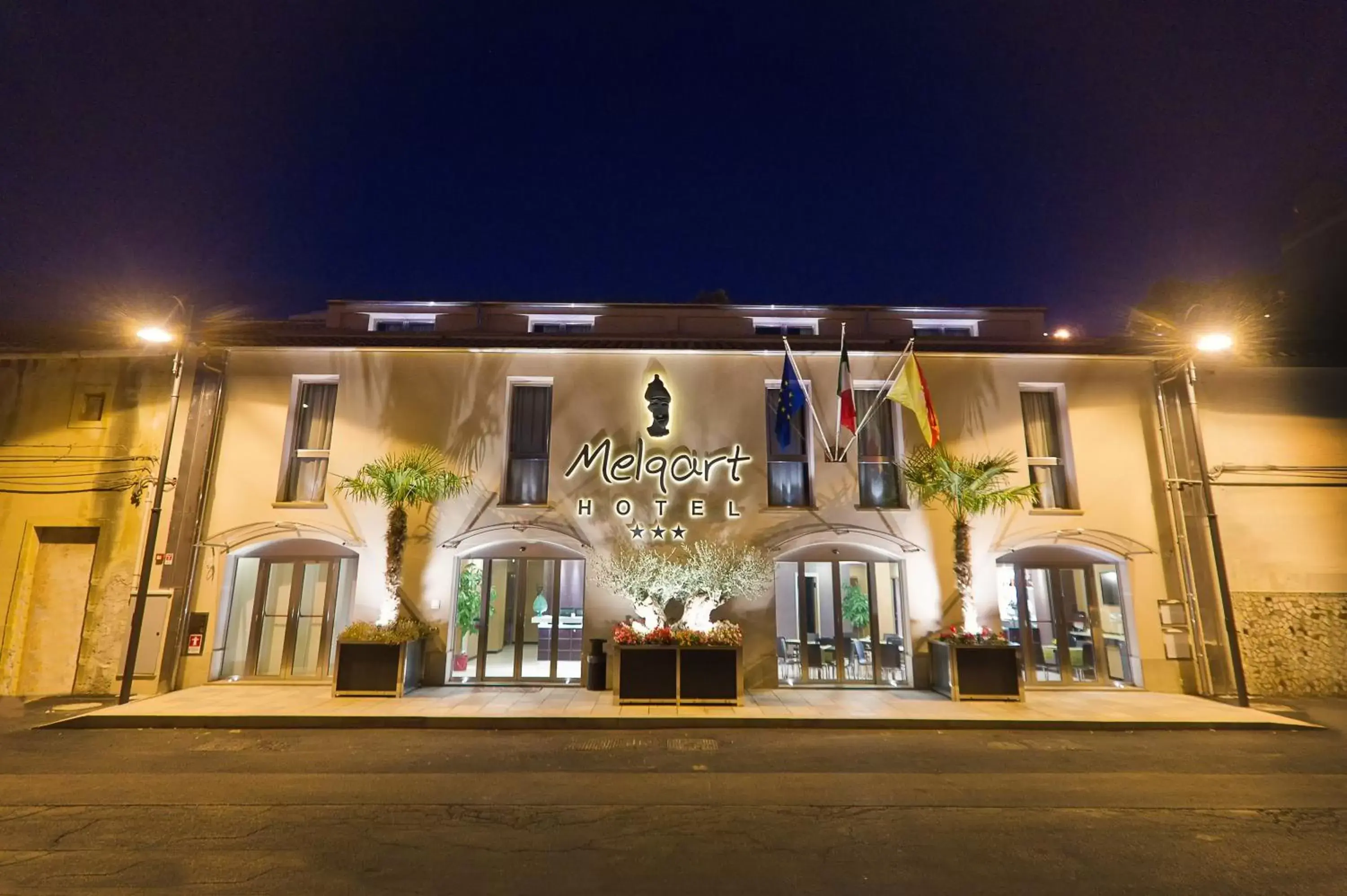 Facade/entrance in Melqart Hotel