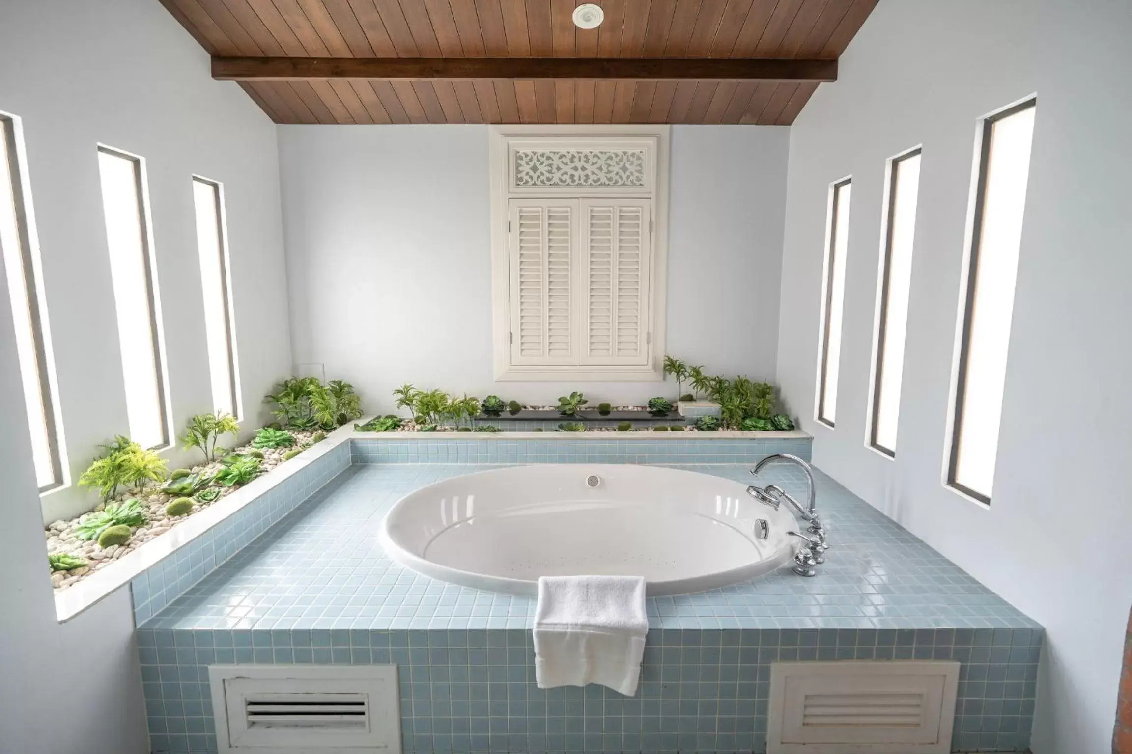 Bath, Bathroom in Content Villa Chiangmai