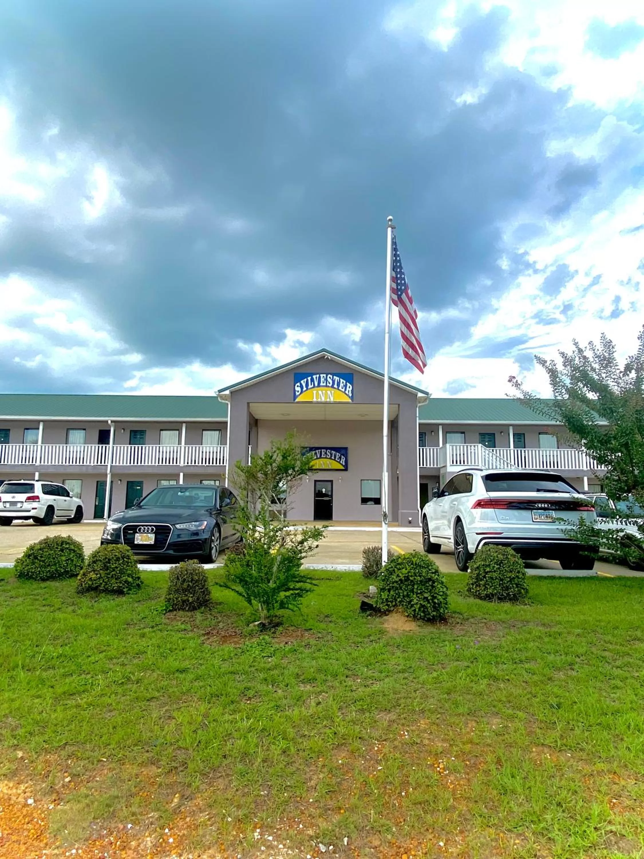 Property building in Sylvester Inn