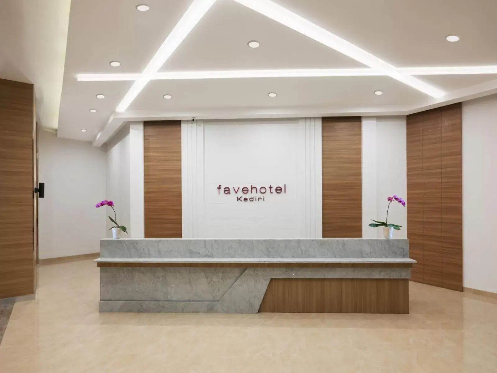 Lobby or reception in favehotel Kediri Lobby or reception in favehotel Kediri