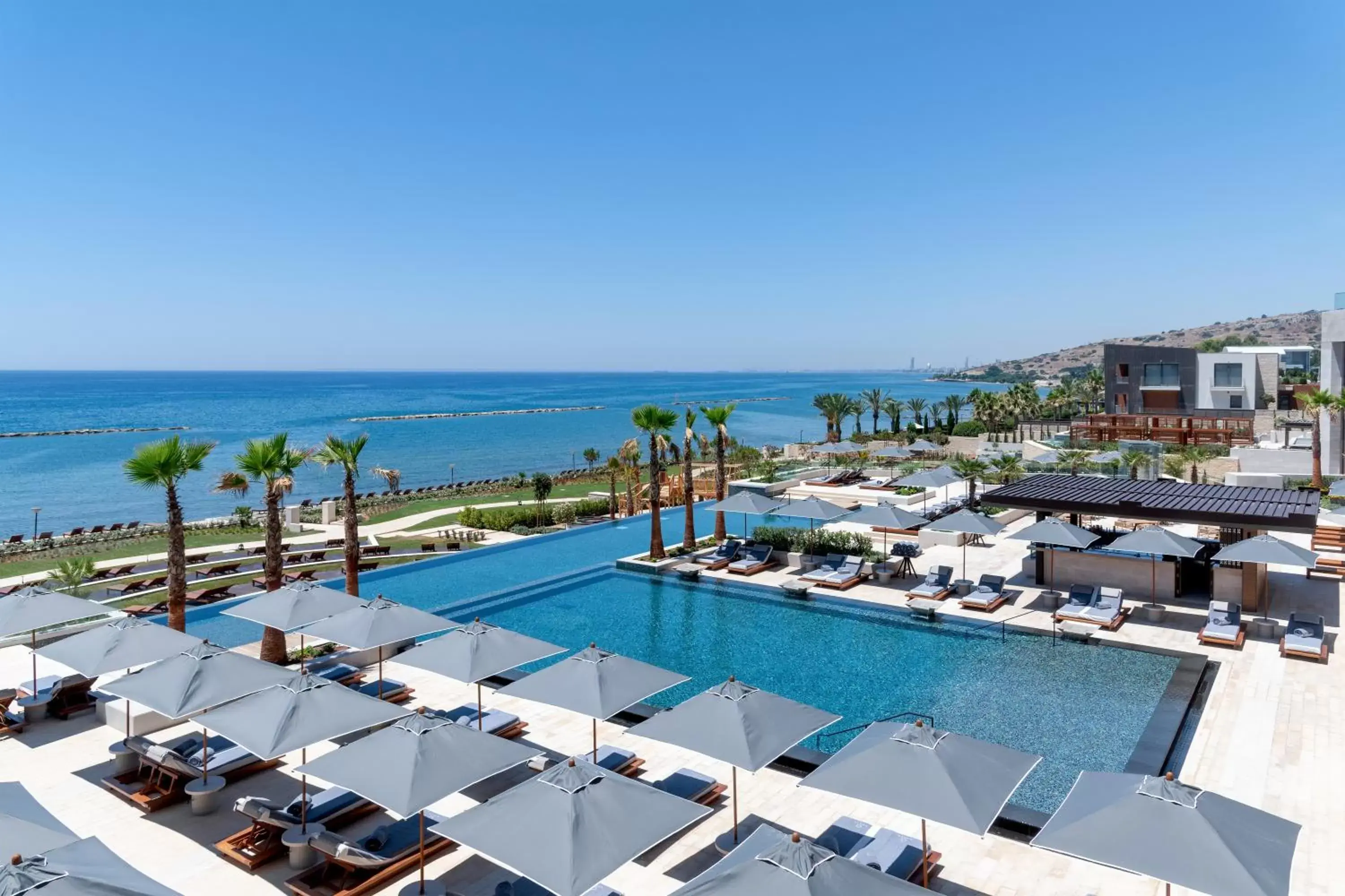 Pool view in Amara - Sea Your Only View™ Pool view in Amara - Sea Your Only View™