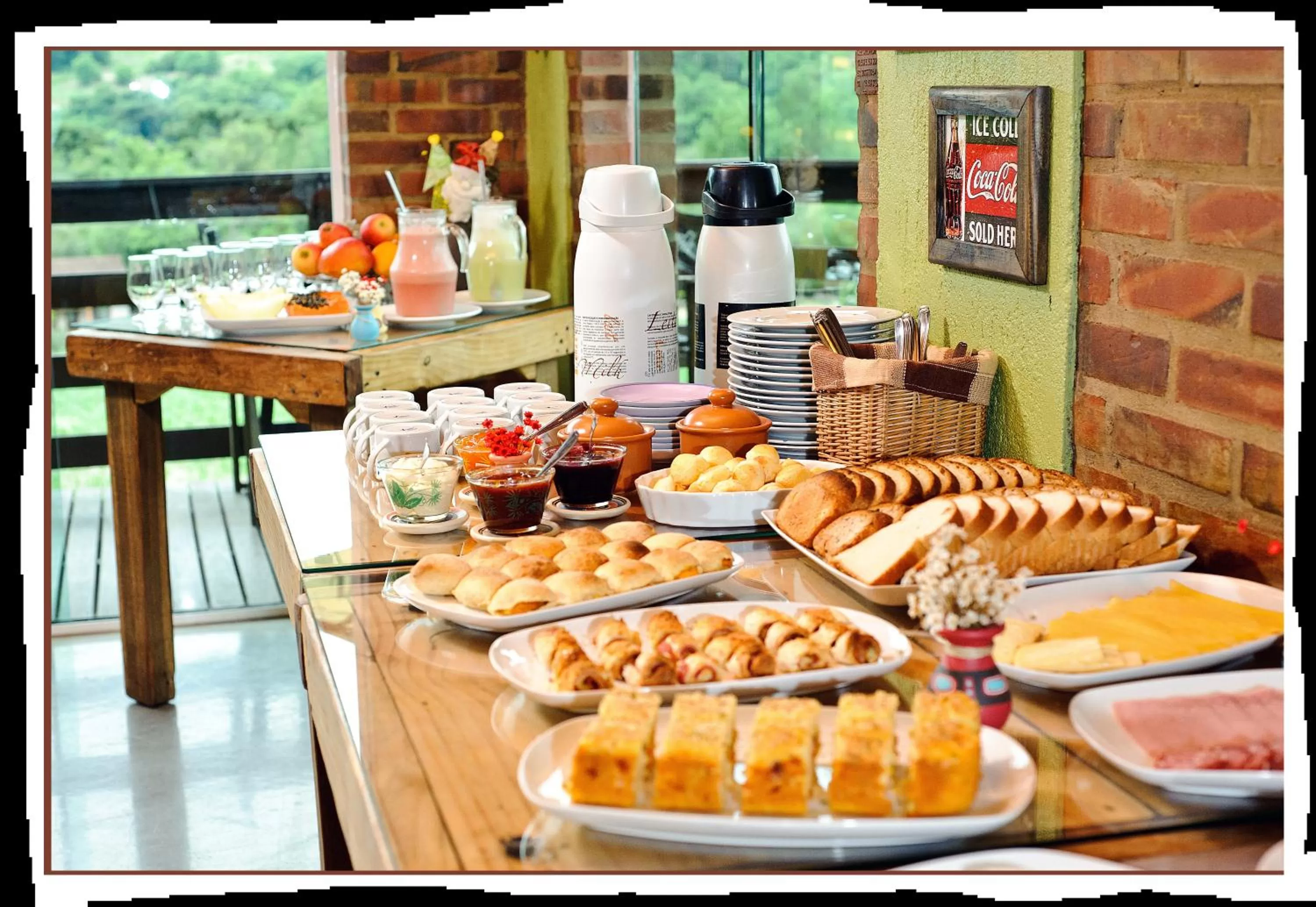 Day in Bina's Haus Pousada, Cafeteria e Atelier