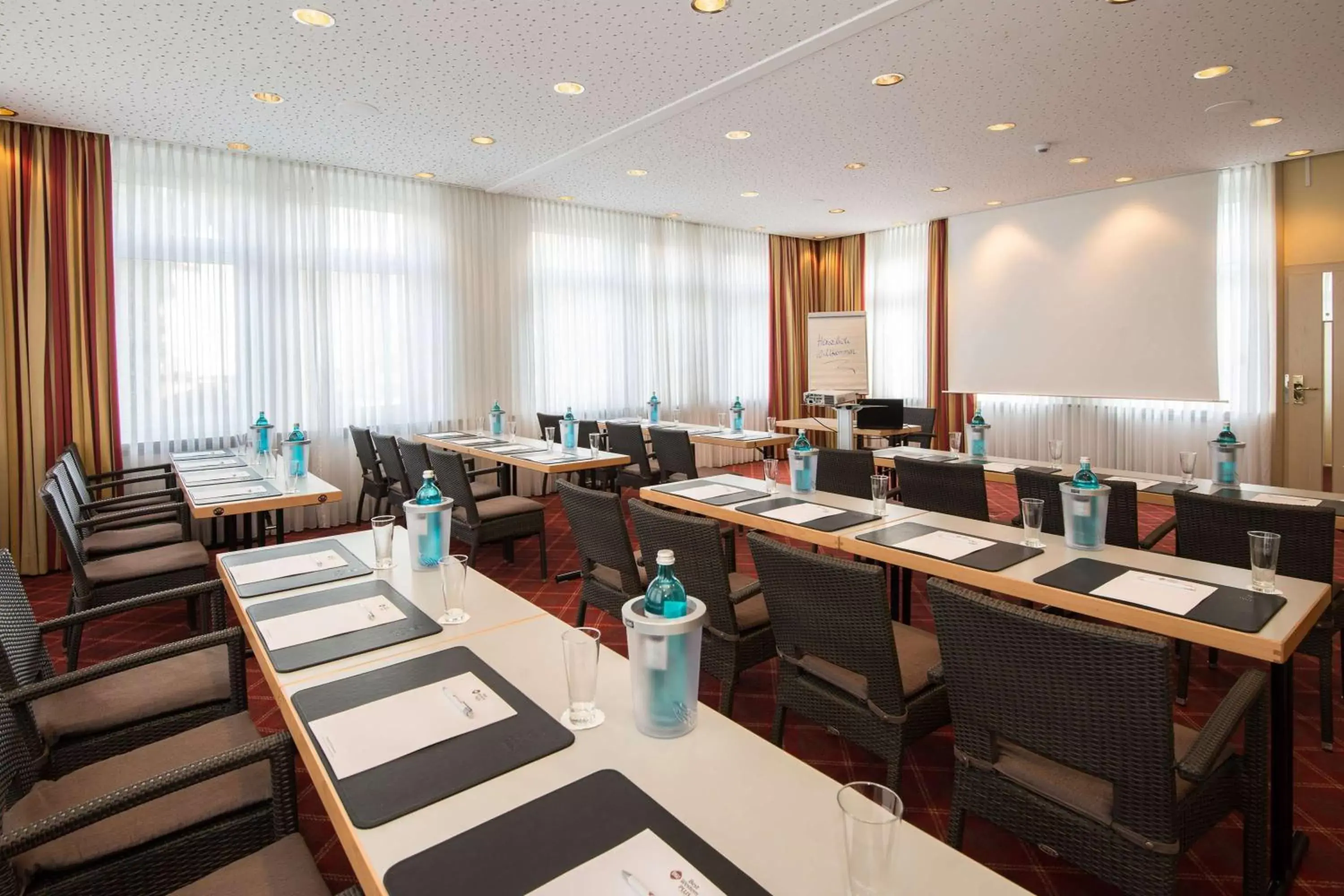 Meeting/conference room in Best Western Plus Hotel St. Raphael