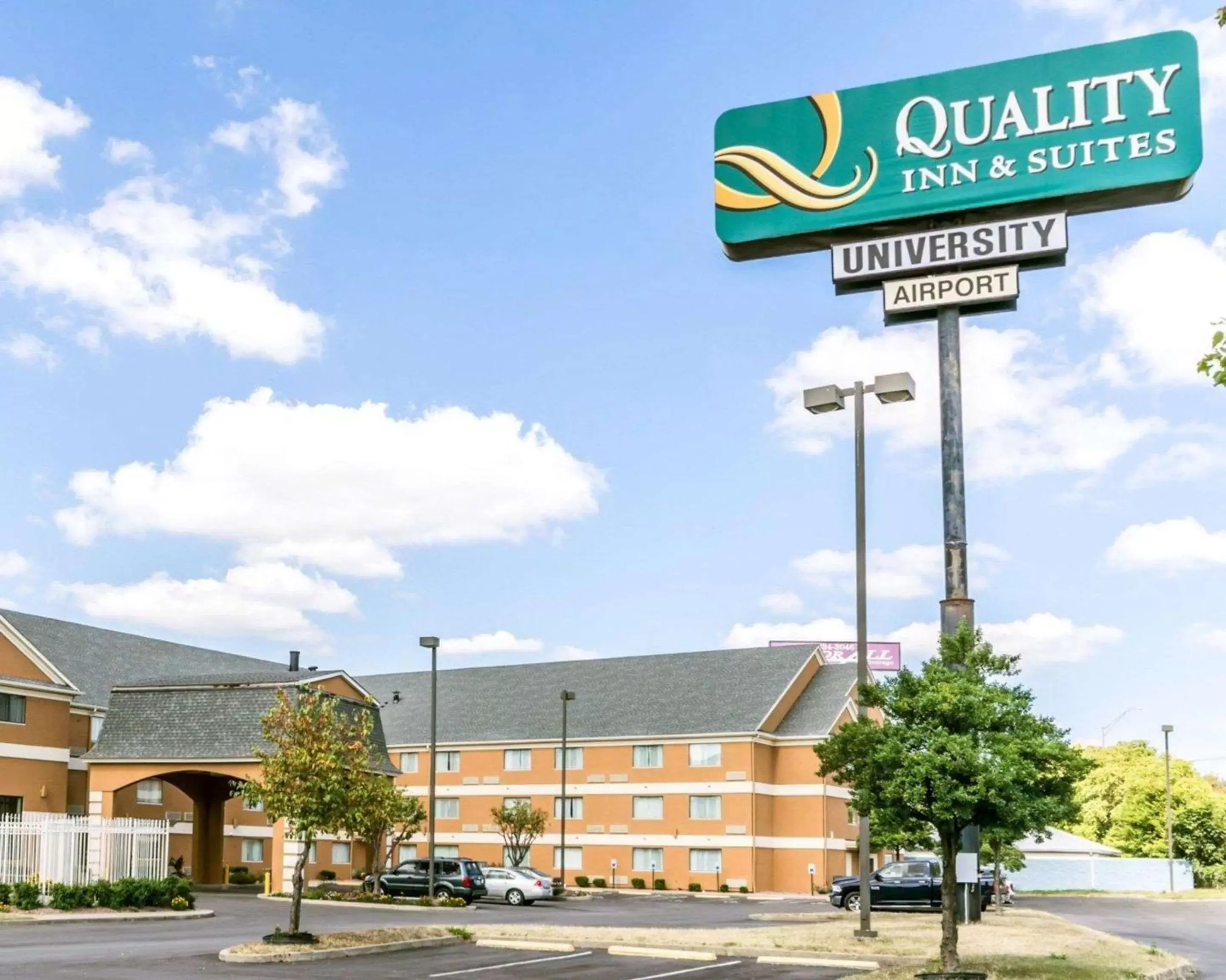 Property Building in Quality Inn & Suites University/Airport