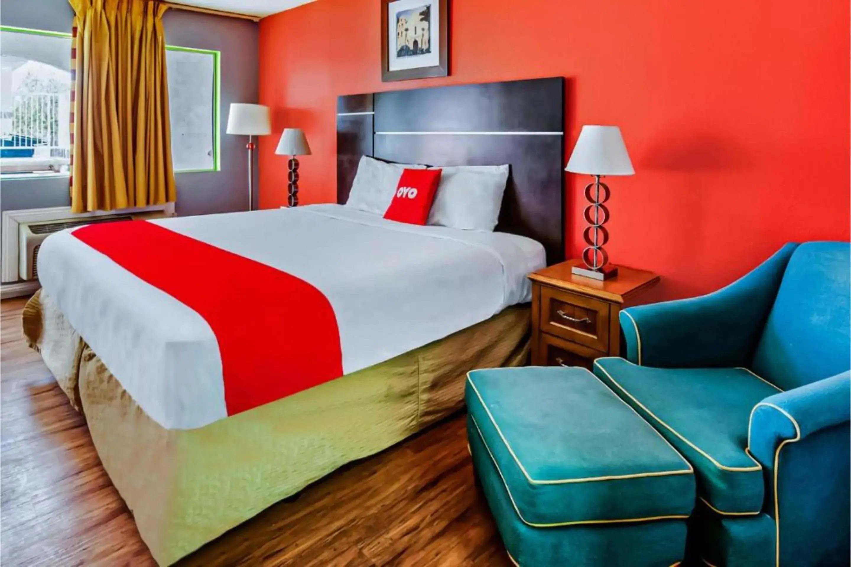 Bedroom, Bed in Hotel Europa Ridgecrest CA - W Upjohn Ave