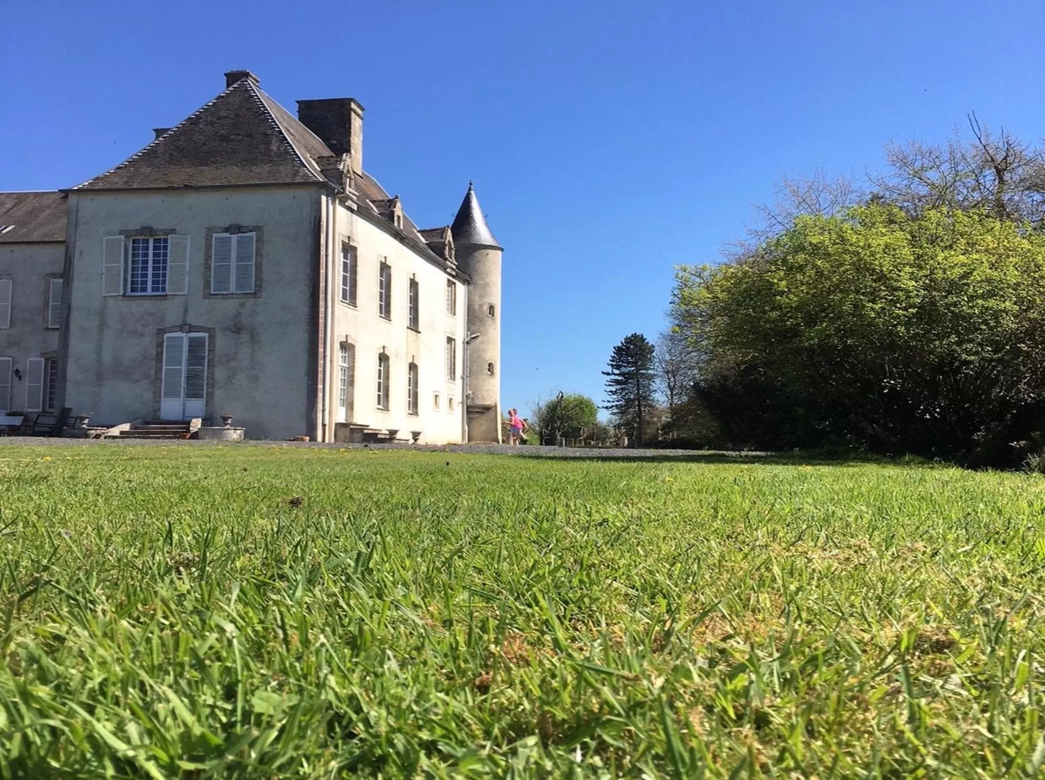 Garden view in Le Château d'Asnières en Bessin
