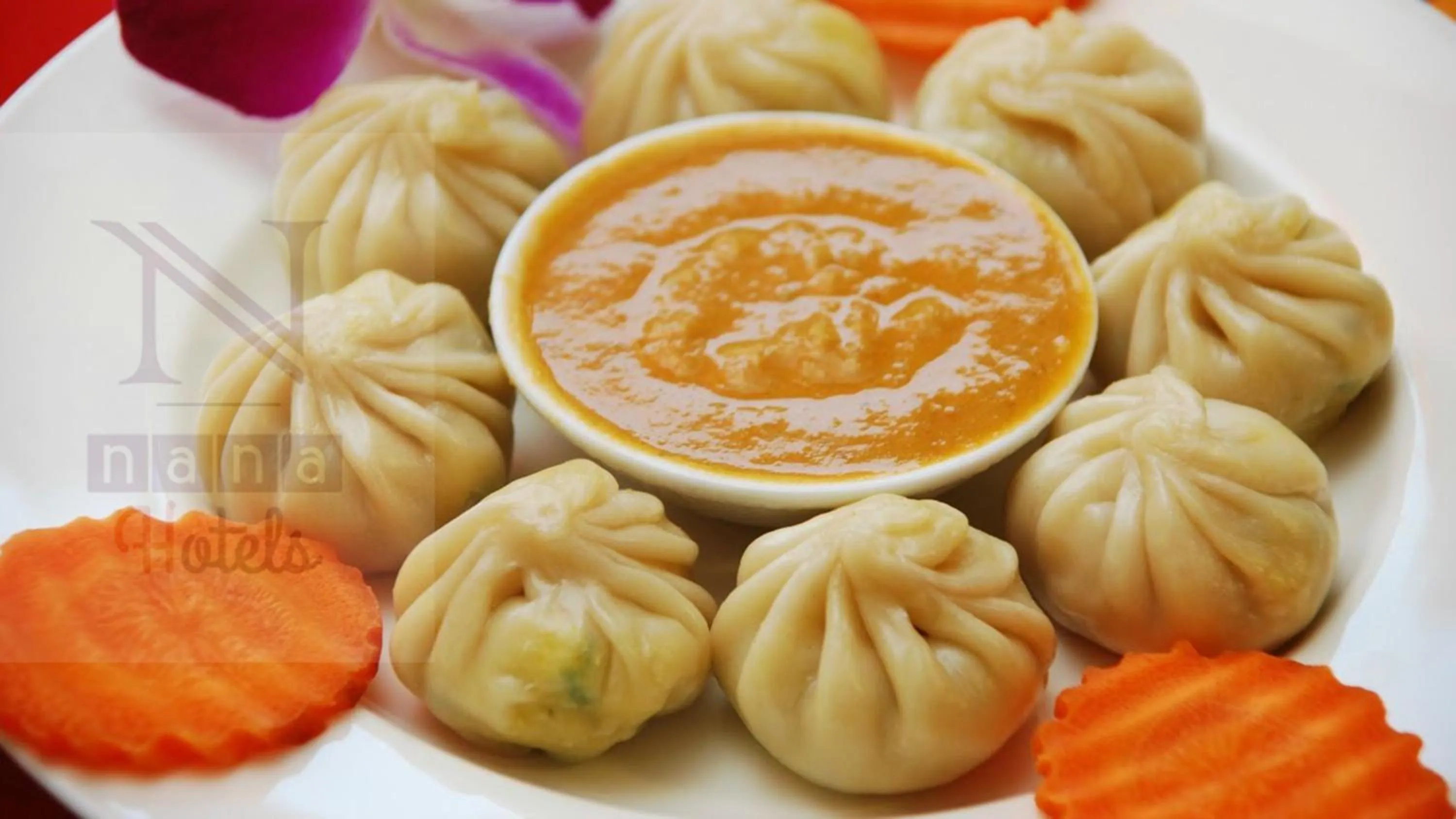 Food and drinks in Hotel Nana